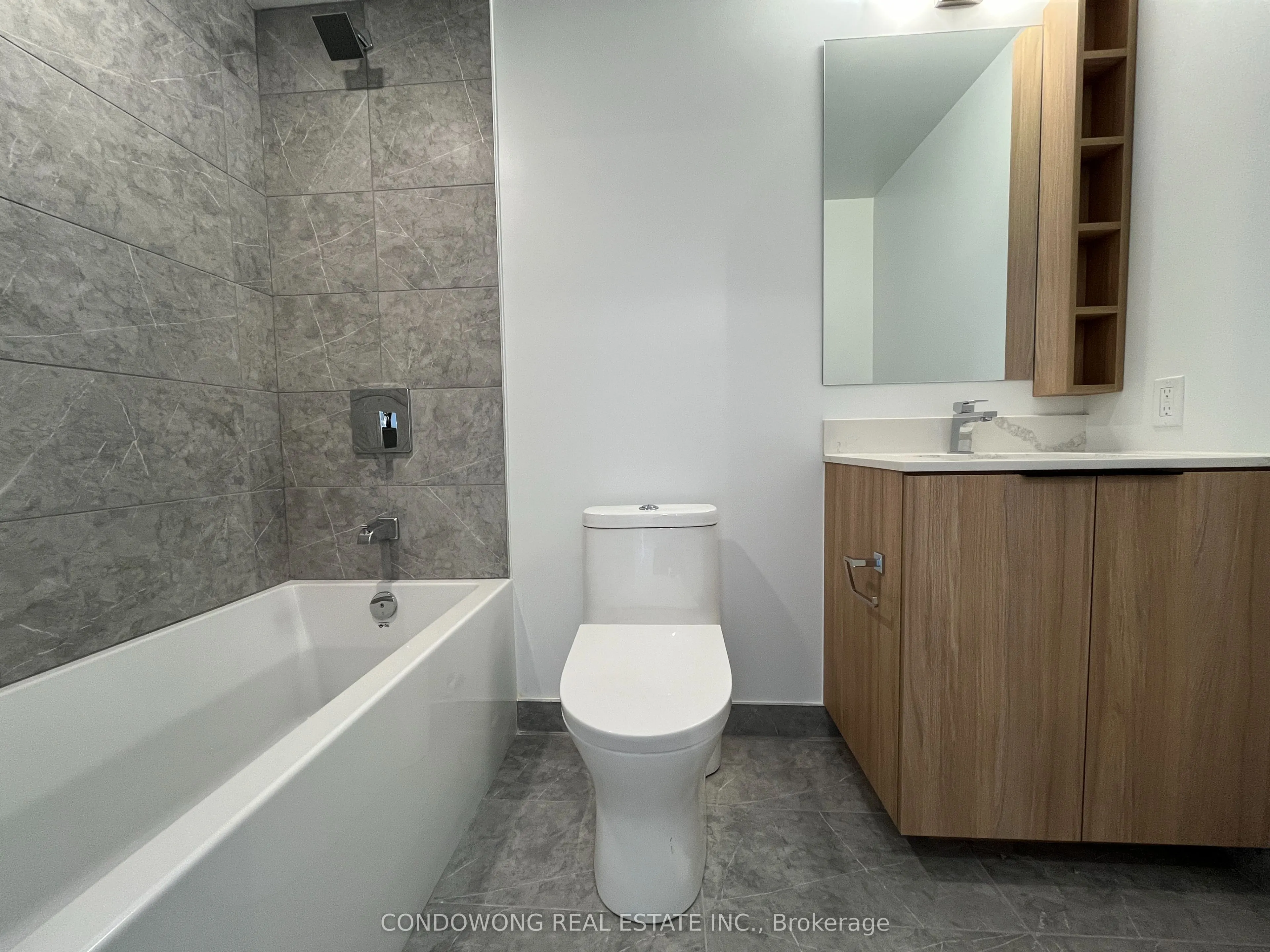 82 Dalhousie Street, #3905