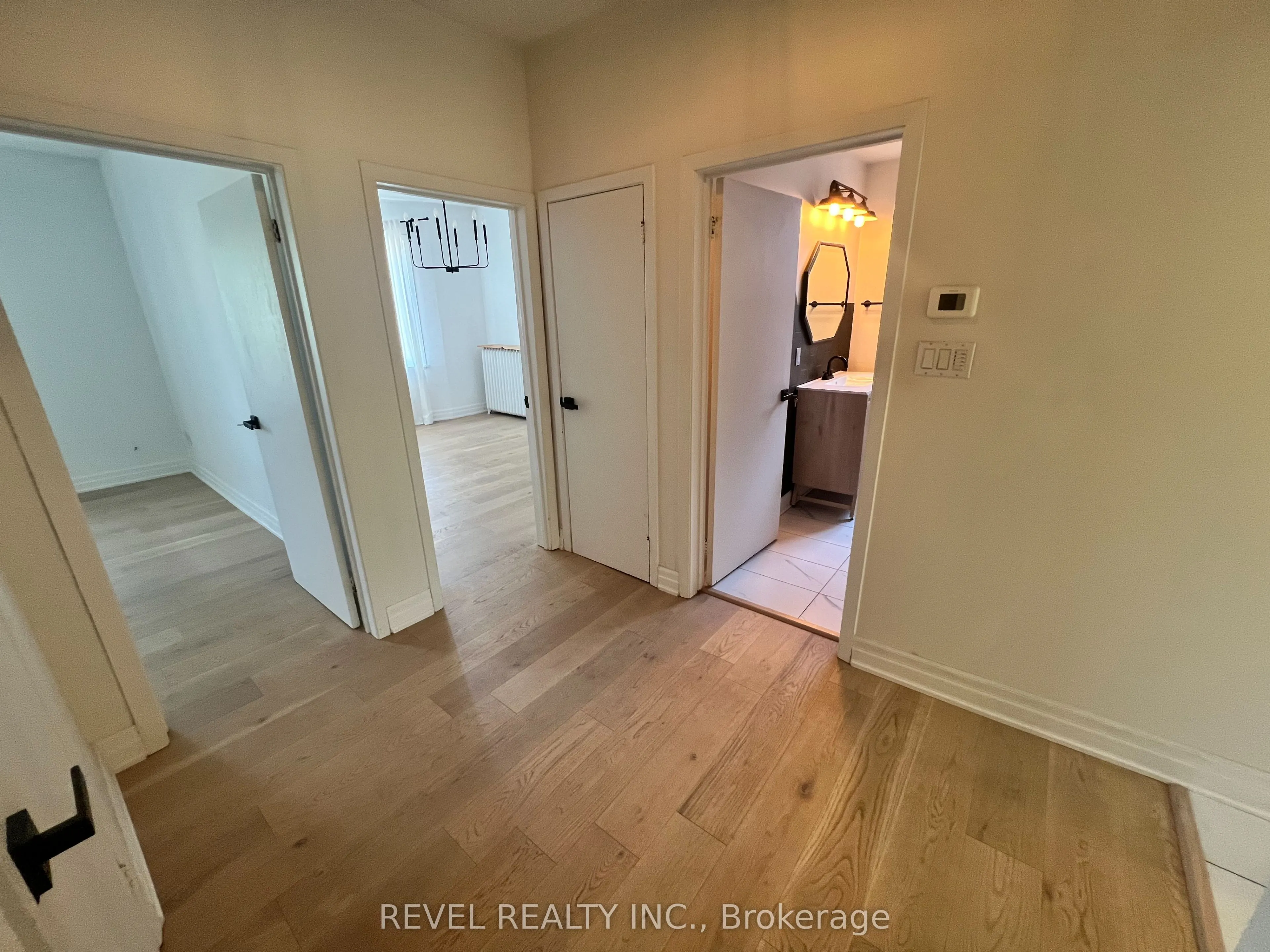761 Dundas Street W, #A (Upper)
