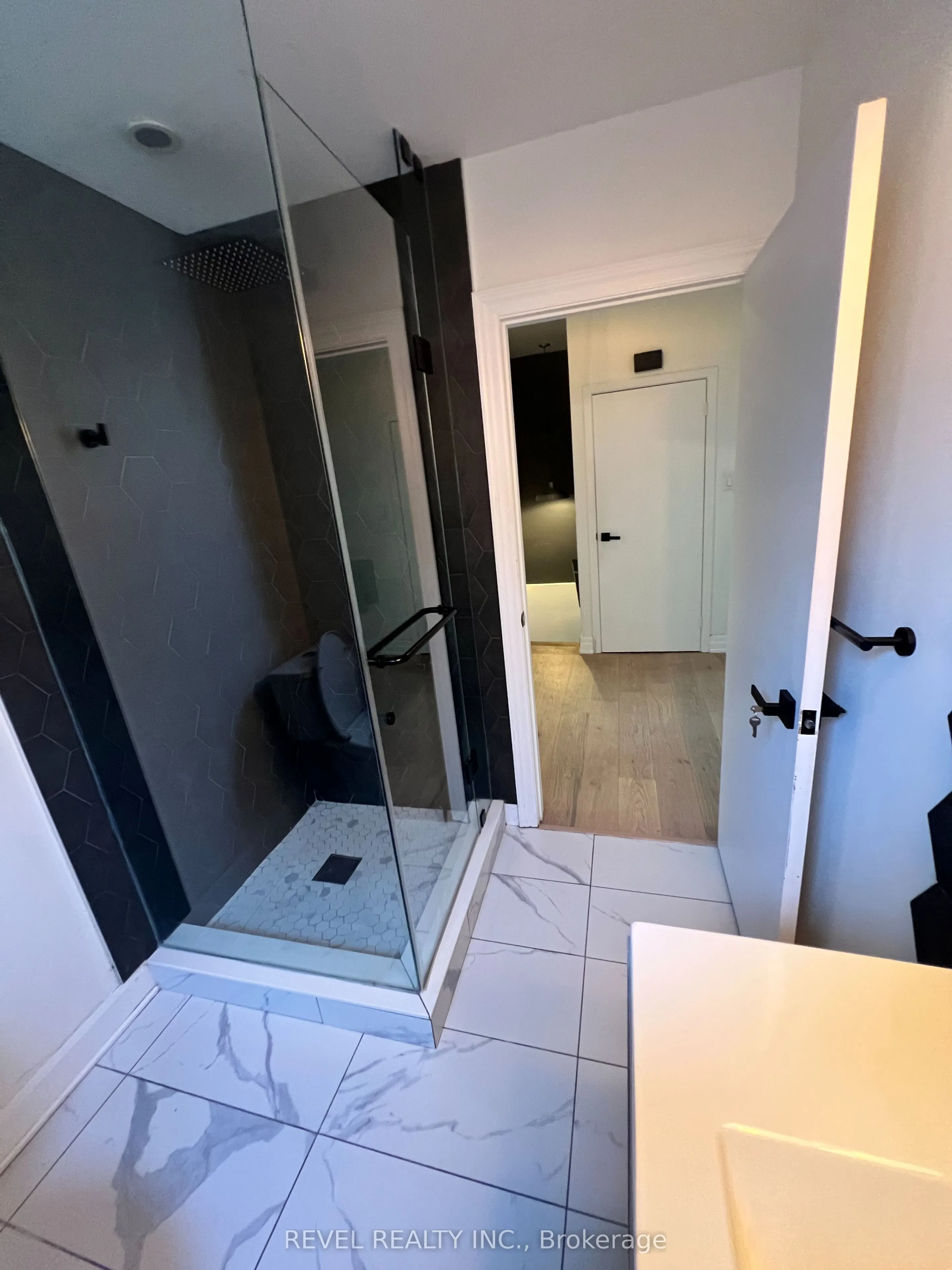 761 Dundas Street W, #A (Upper)