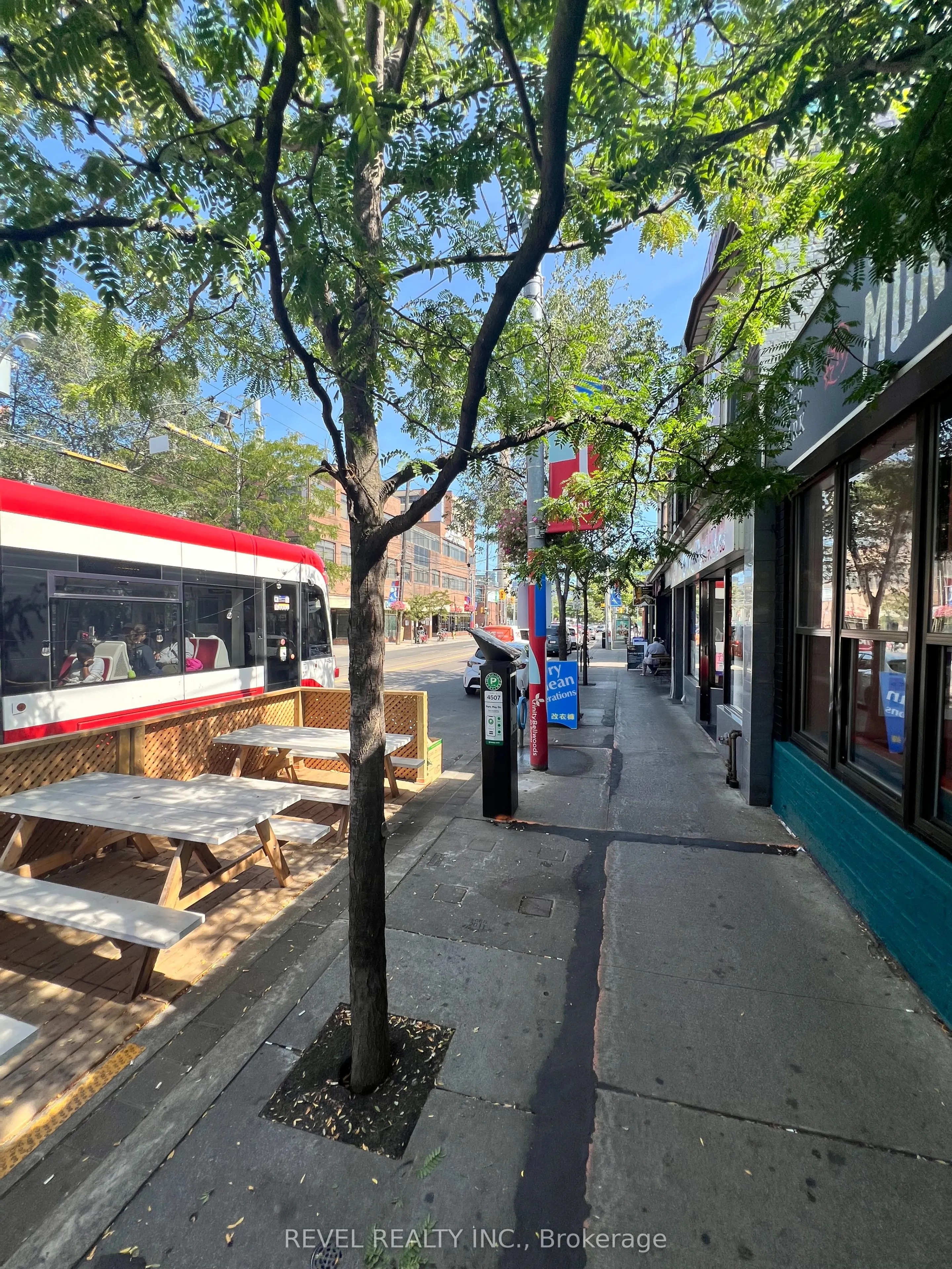 761 Dundas Street W, #A (Upper)