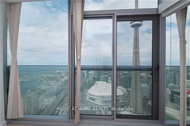 12 York Street, #5707