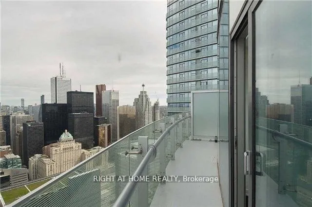 12 York Street, #5707