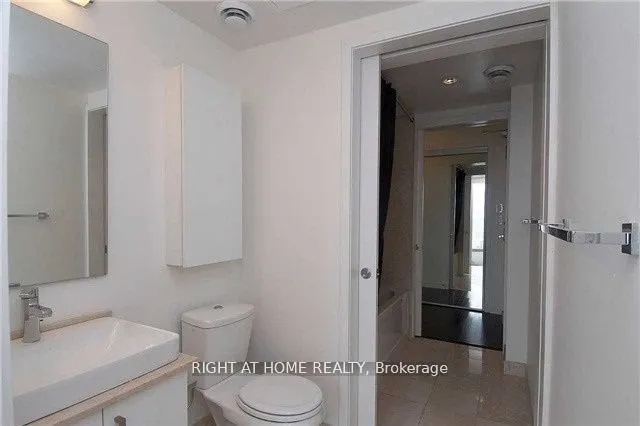 12 York Street, #5707