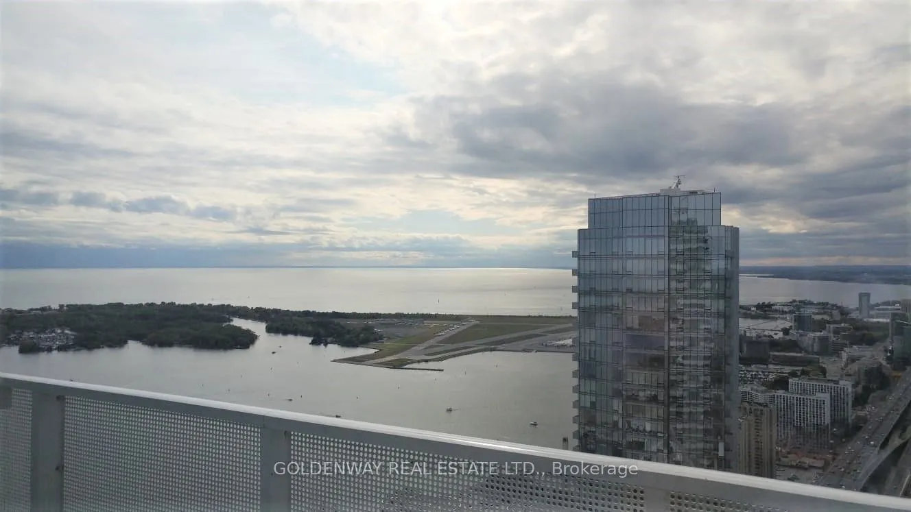 100 Harbour Street, #6901
