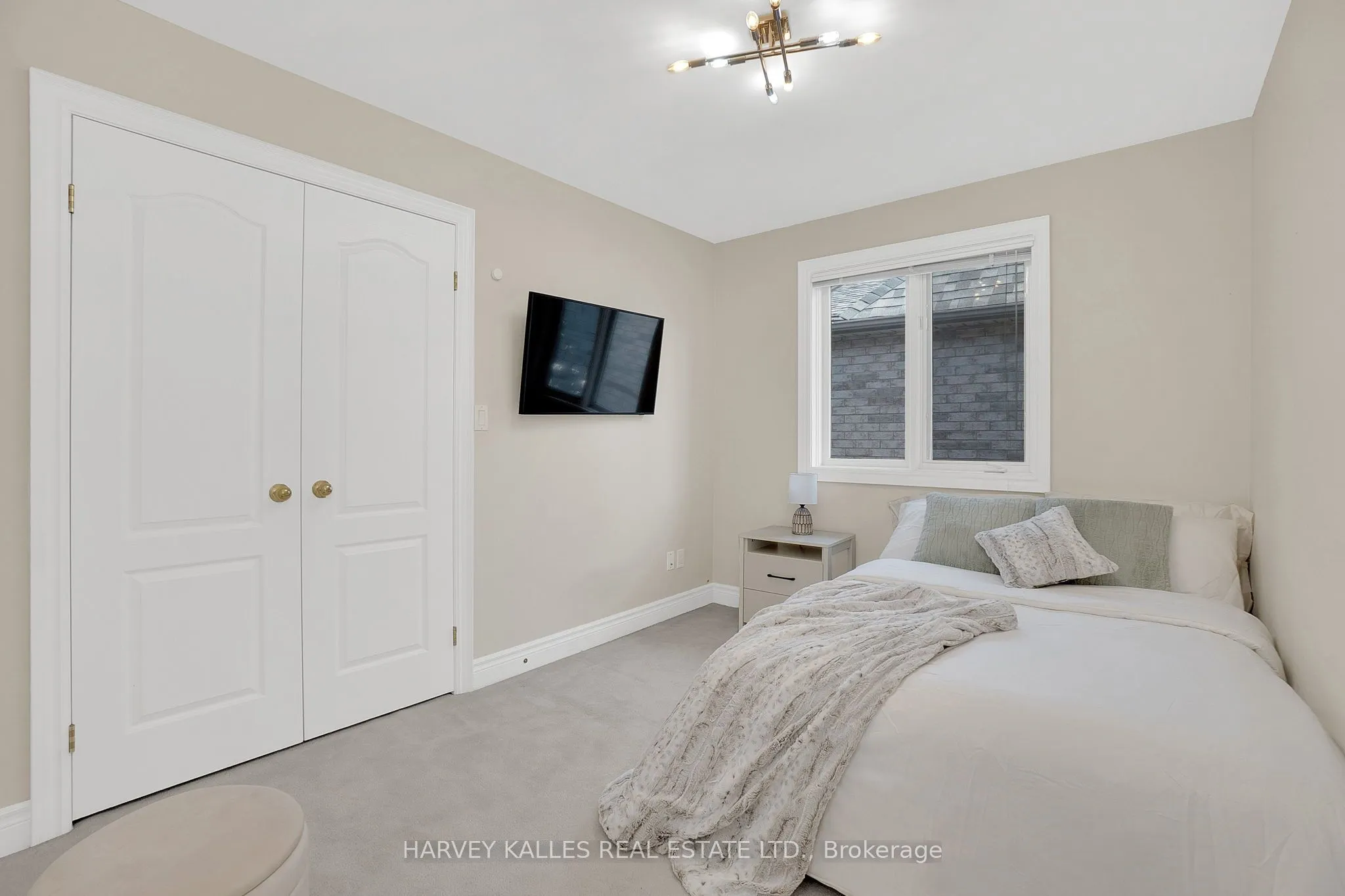 398 Bedford Park