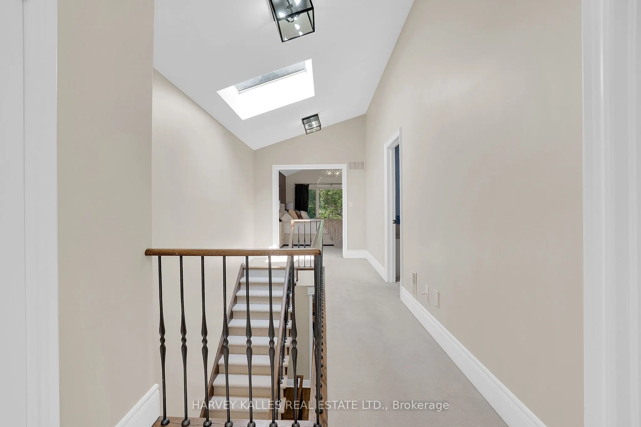 398 Bedford Park