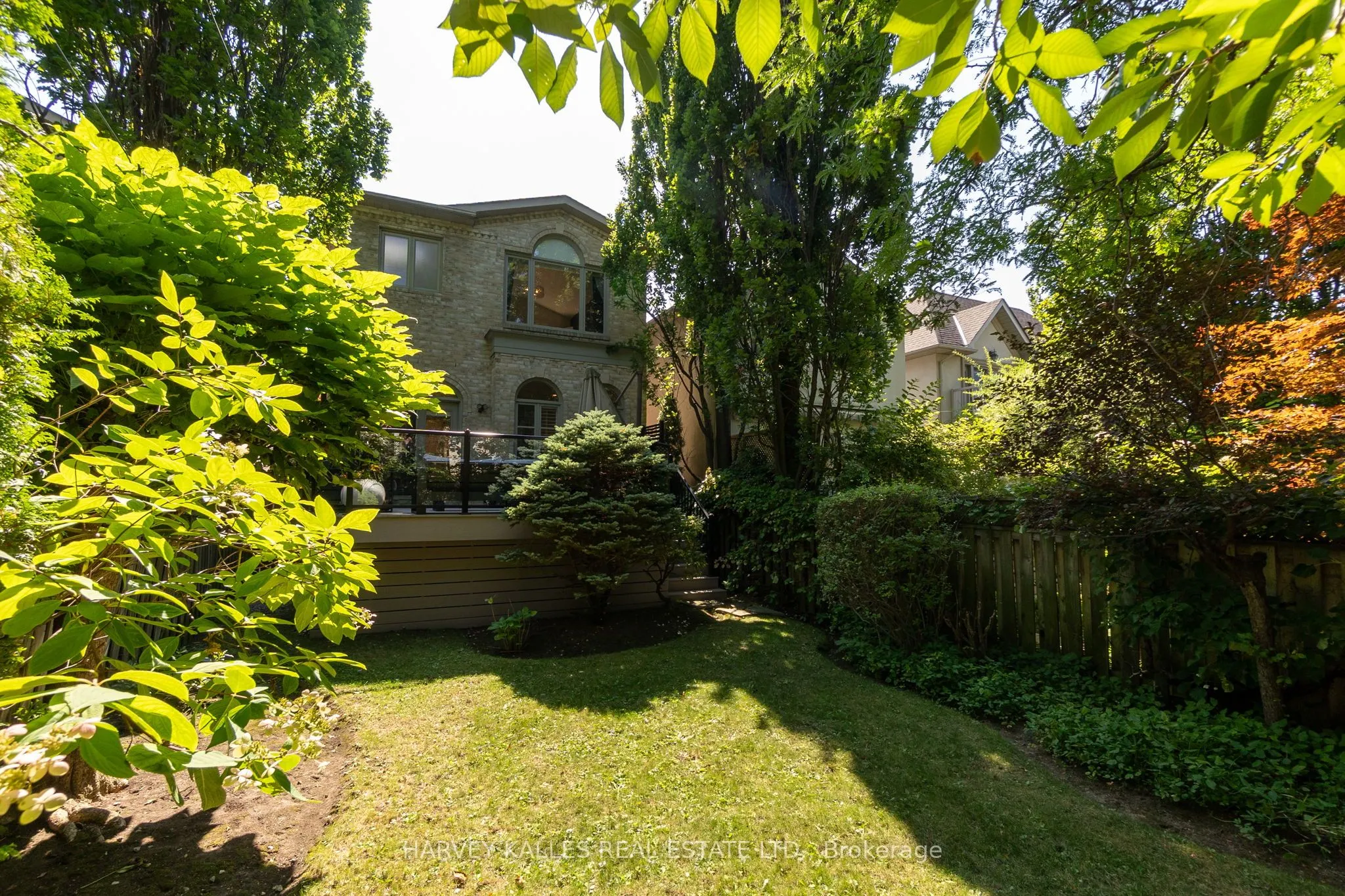 398 Bedford Park
