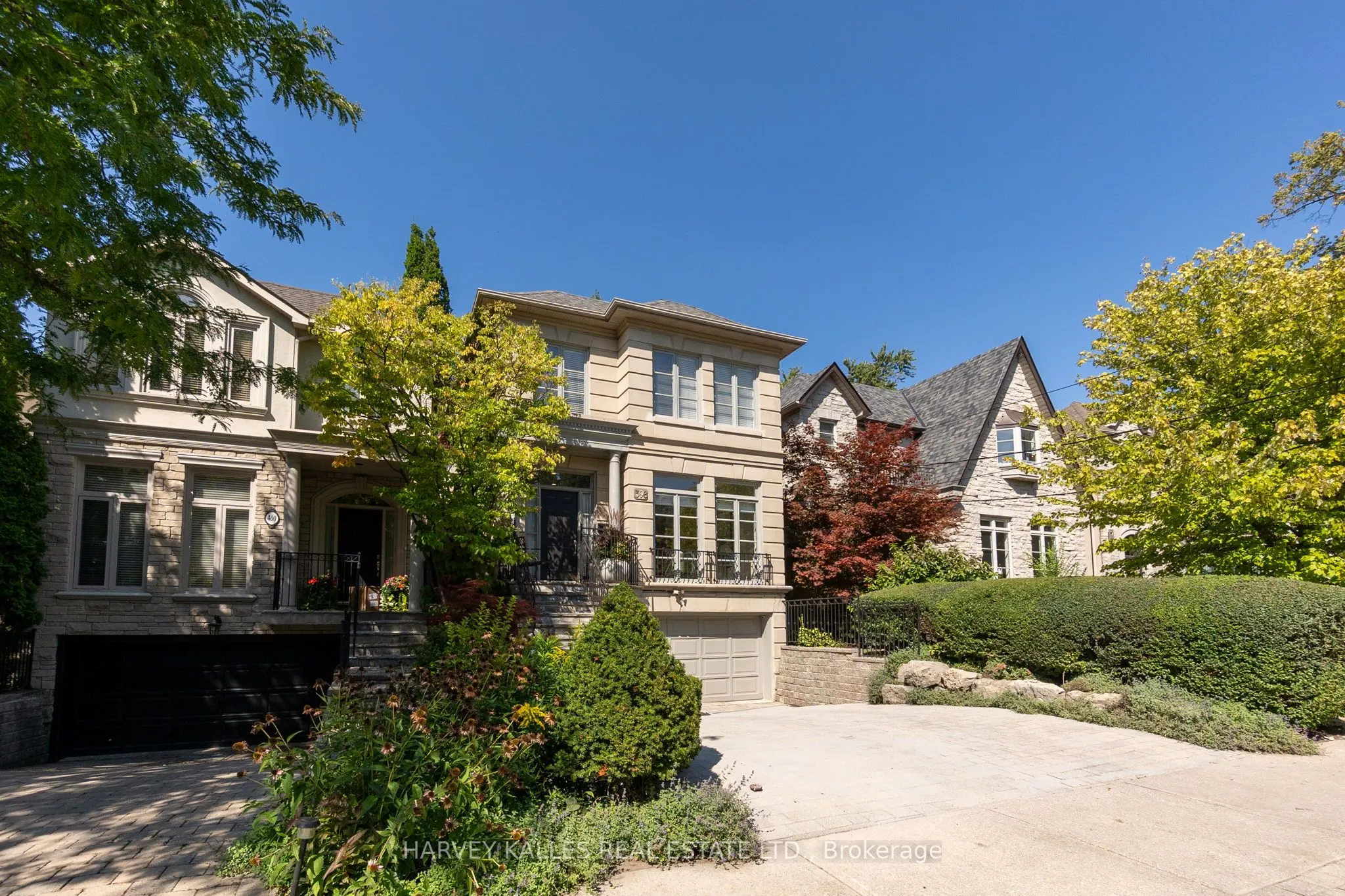 398 Bedford Park