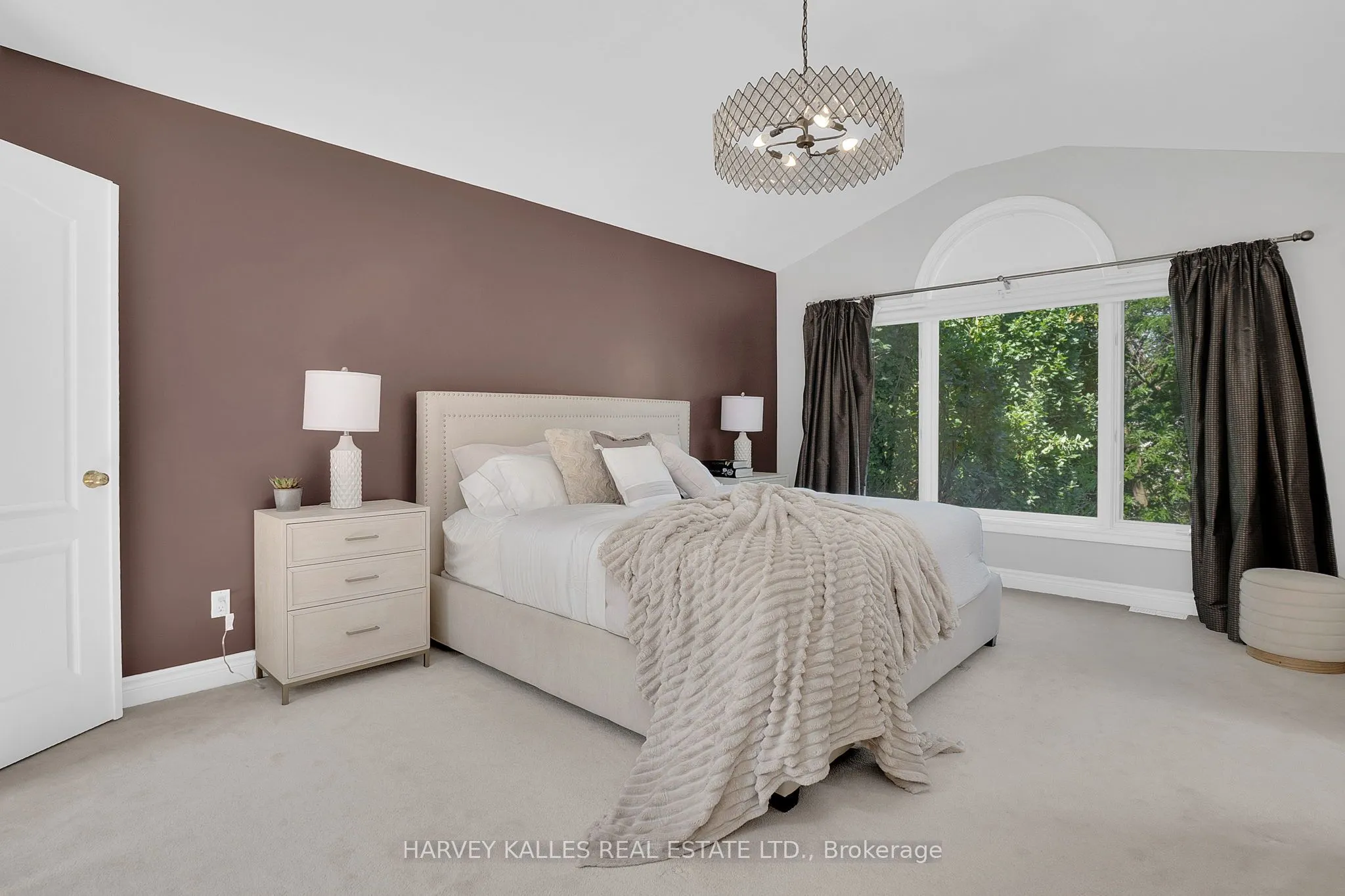 398 Bedford Park