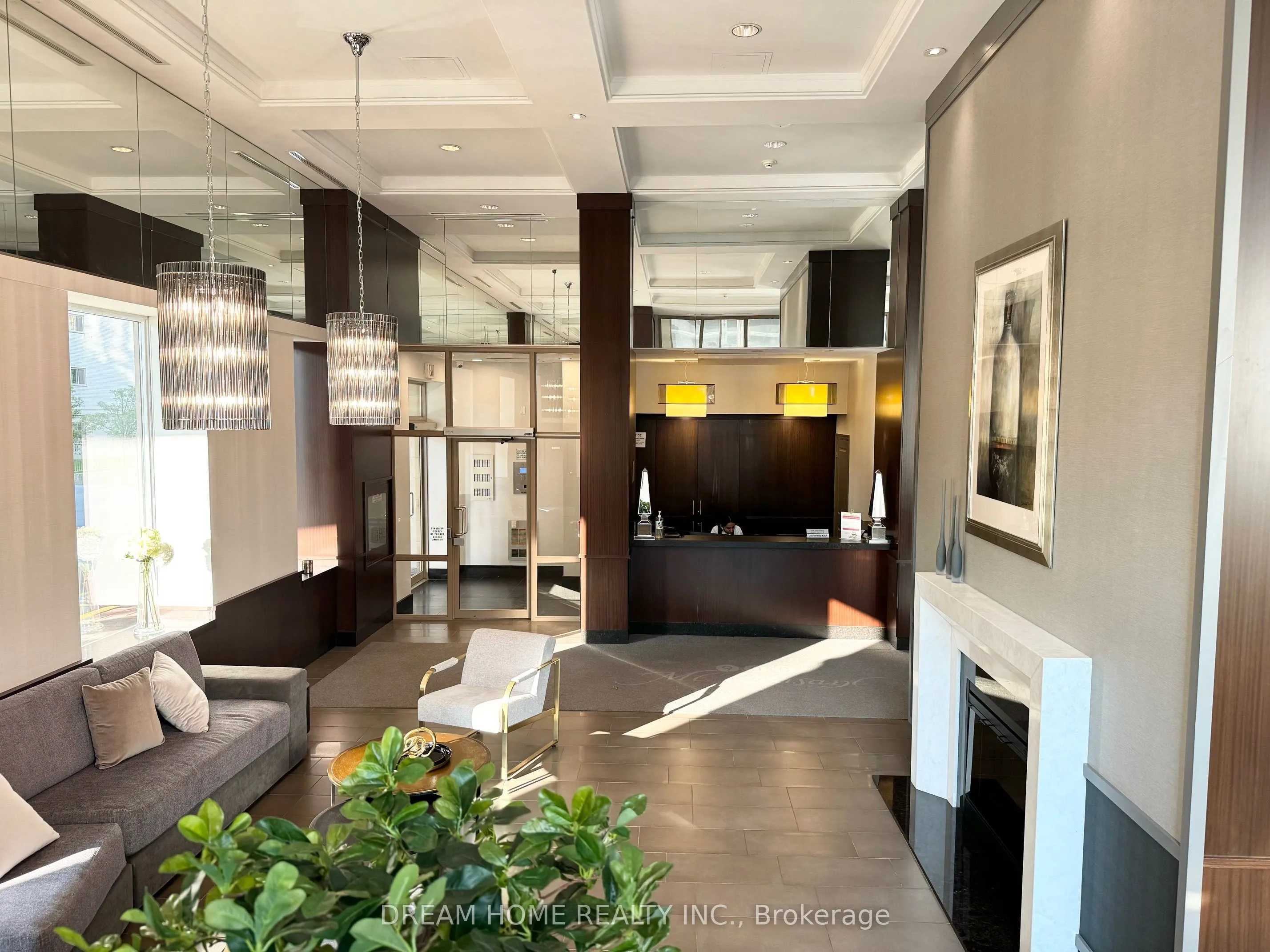 934 Mount Pleasant Road, #20