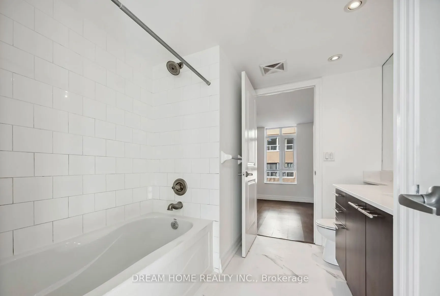 934 Mount Pleasant Road, #20