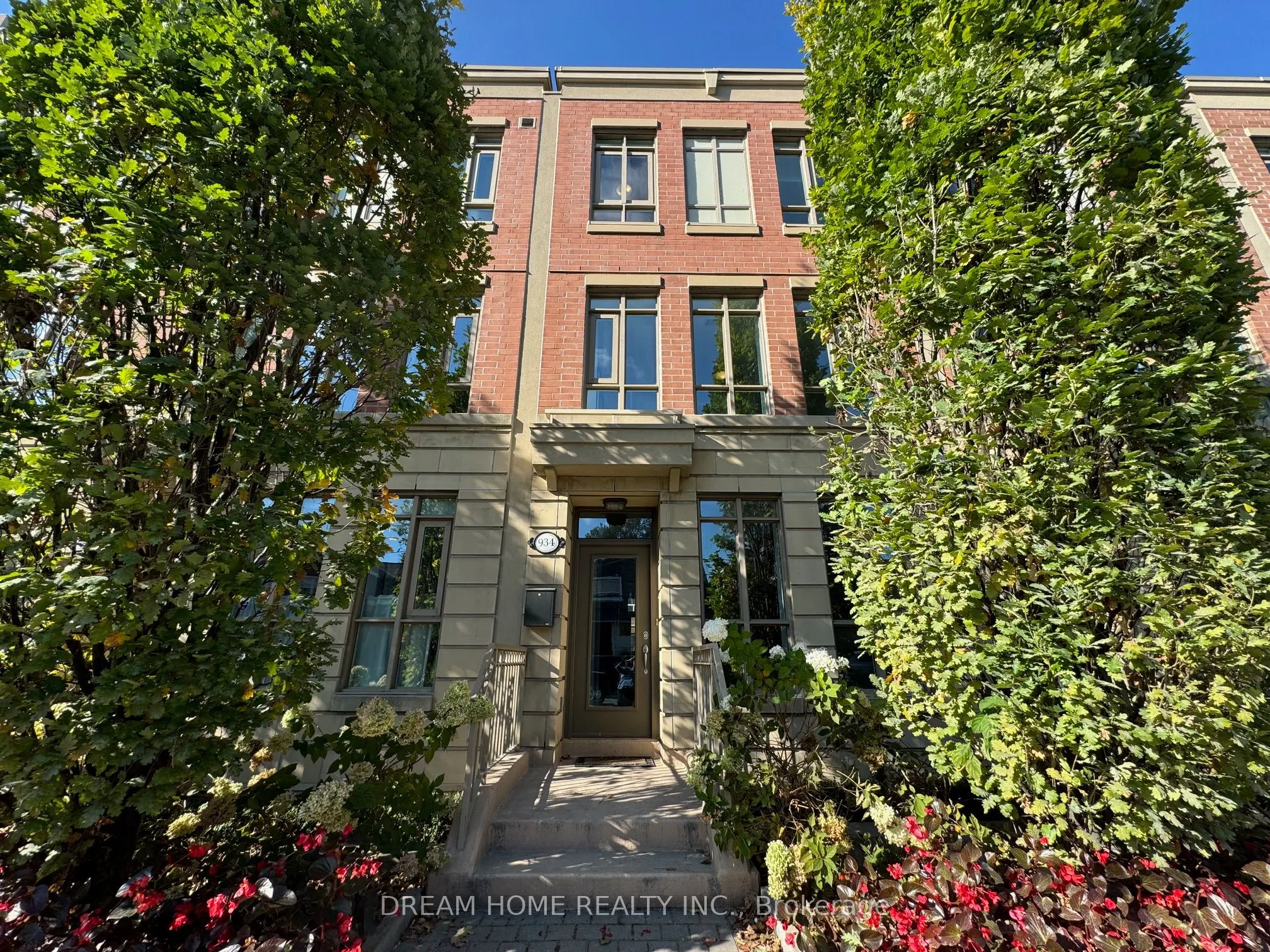 934 Mount Pleasant Road, #20