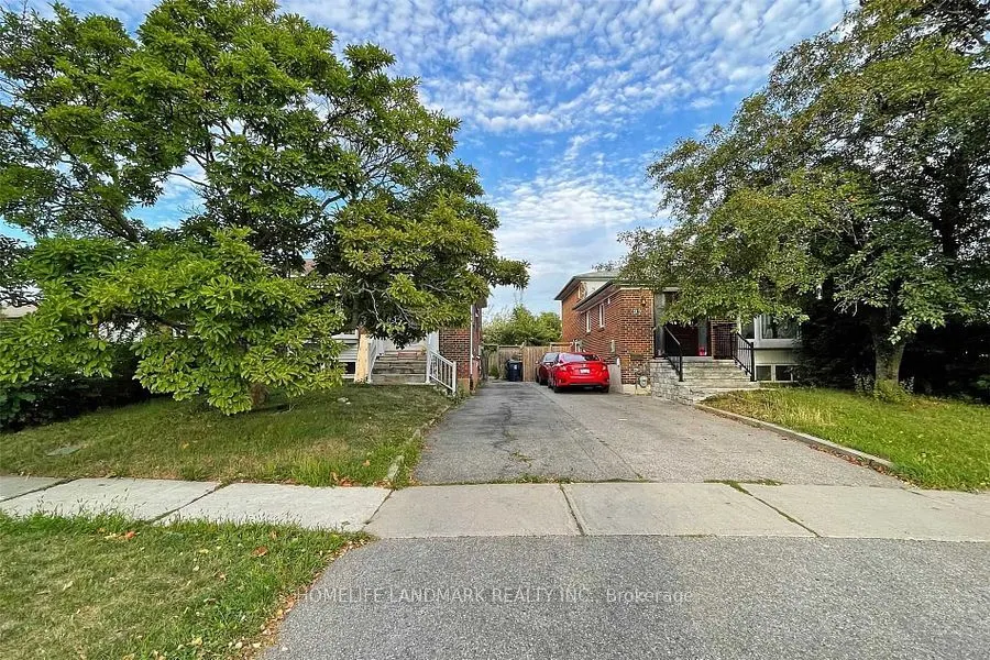 99 Painswick Crescent, #Lower