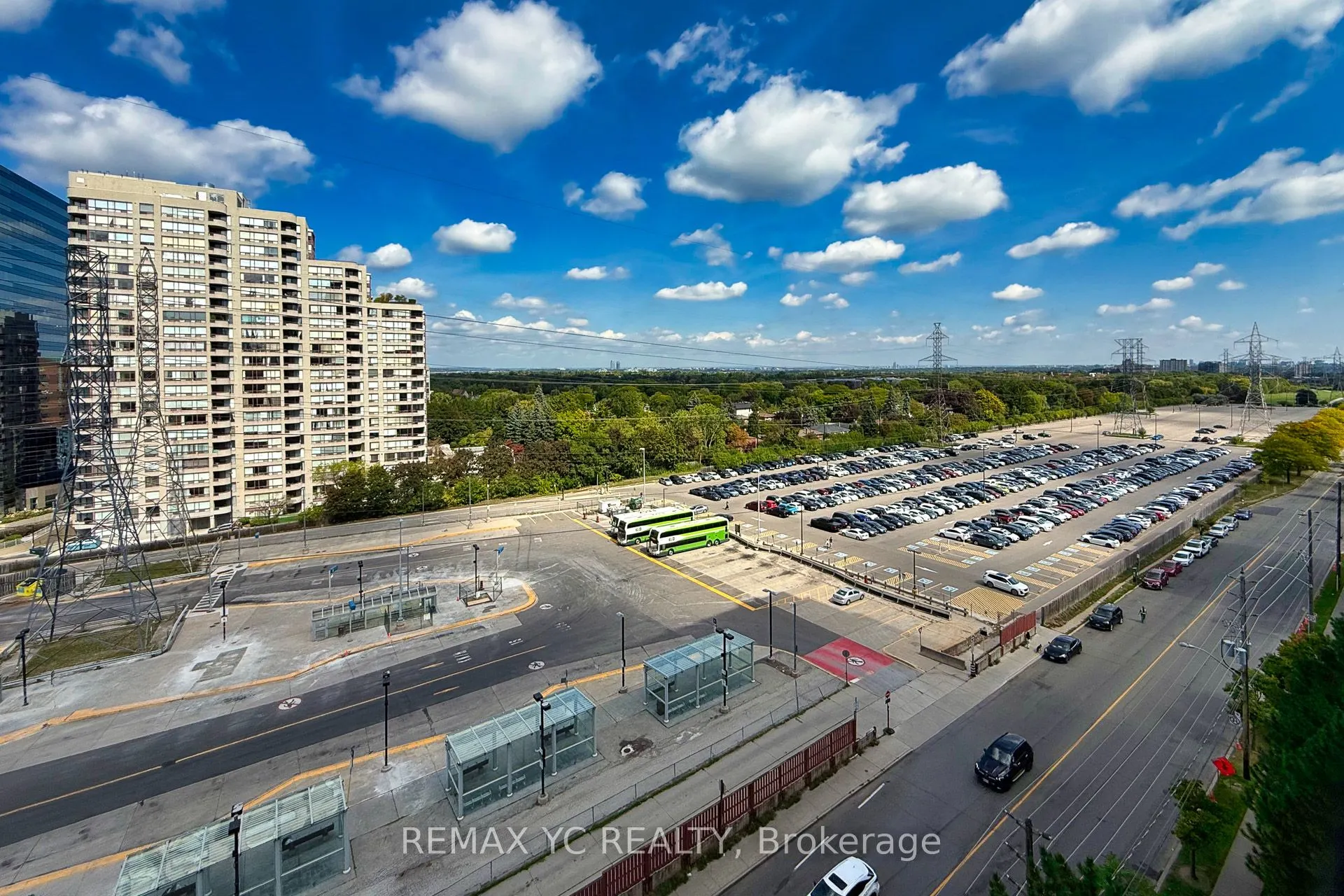 7 Bishop Avenue, #1013