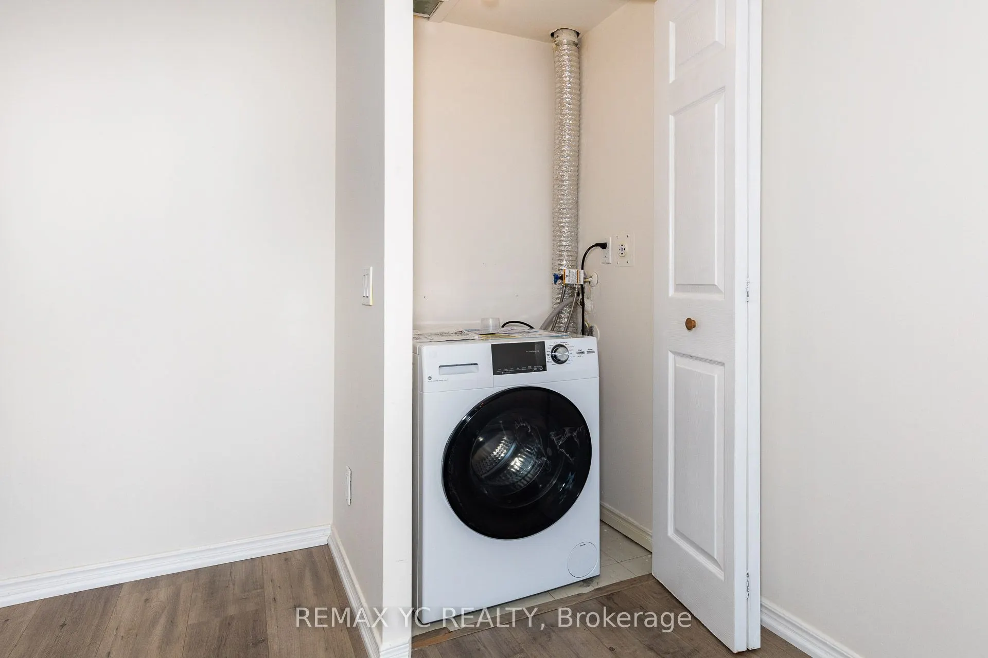 7 Bishop Avenue, #1013