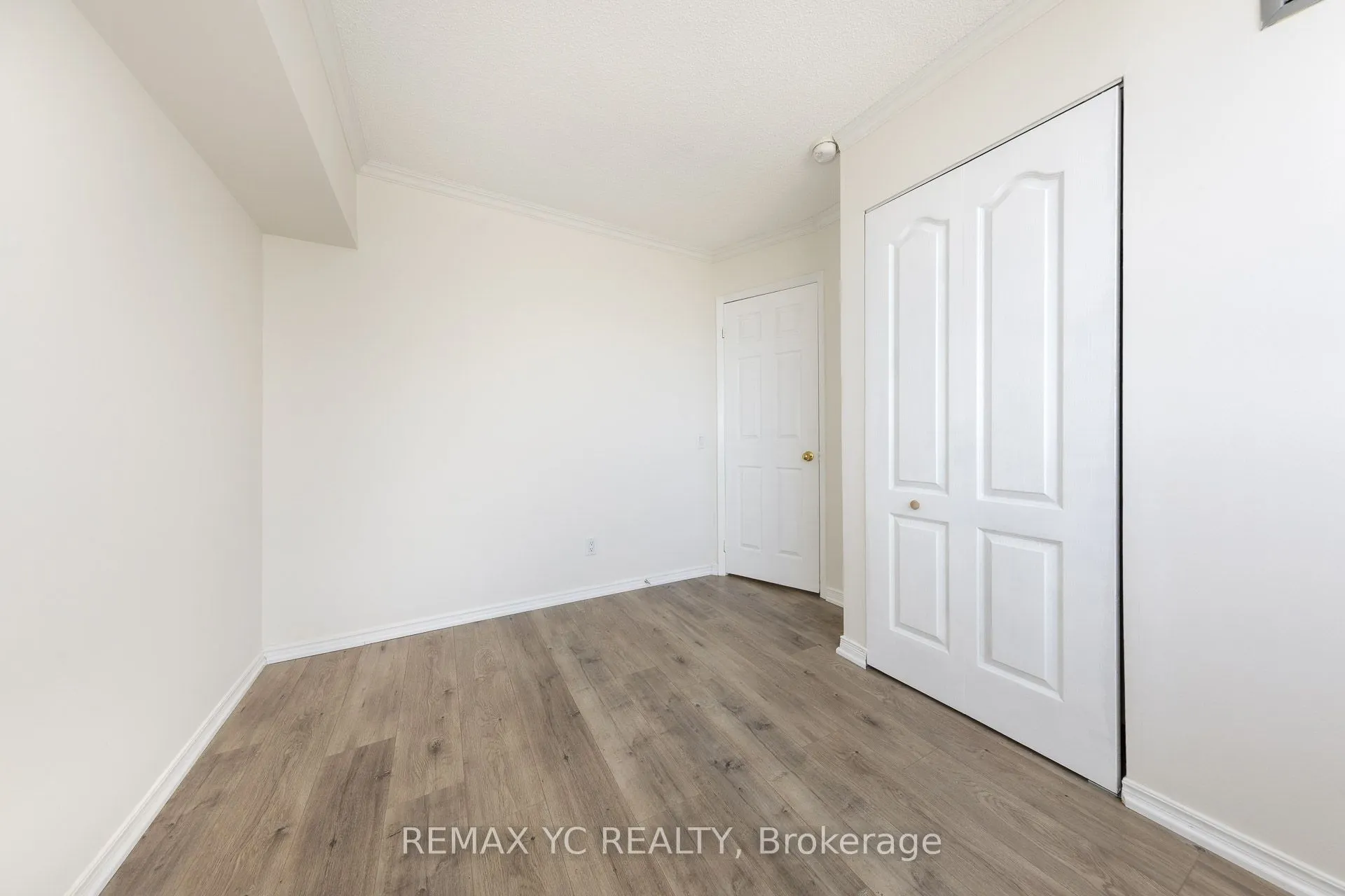 7 Bishop Avenue, #1013