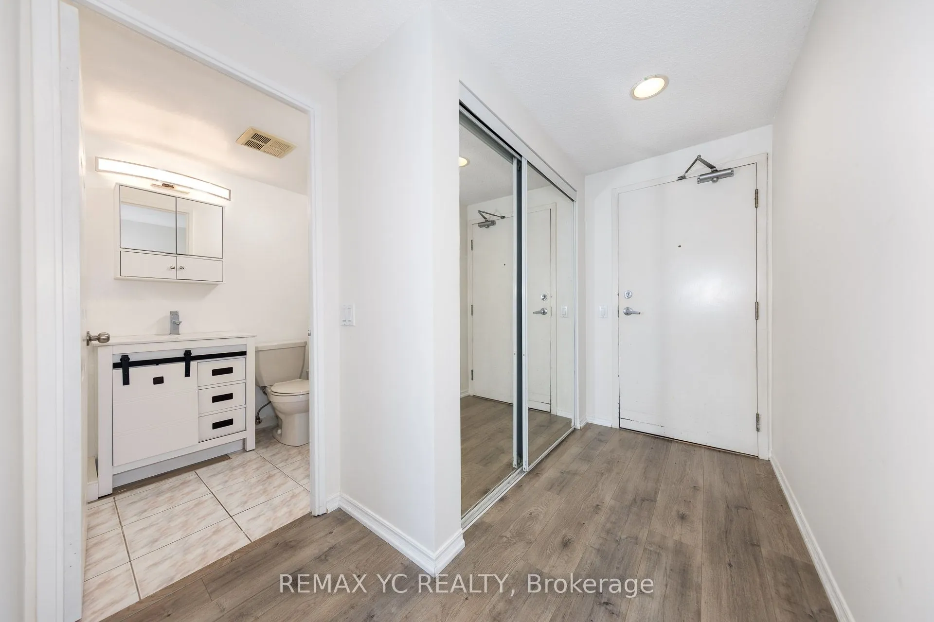 7 Bishop Avenue, #1013