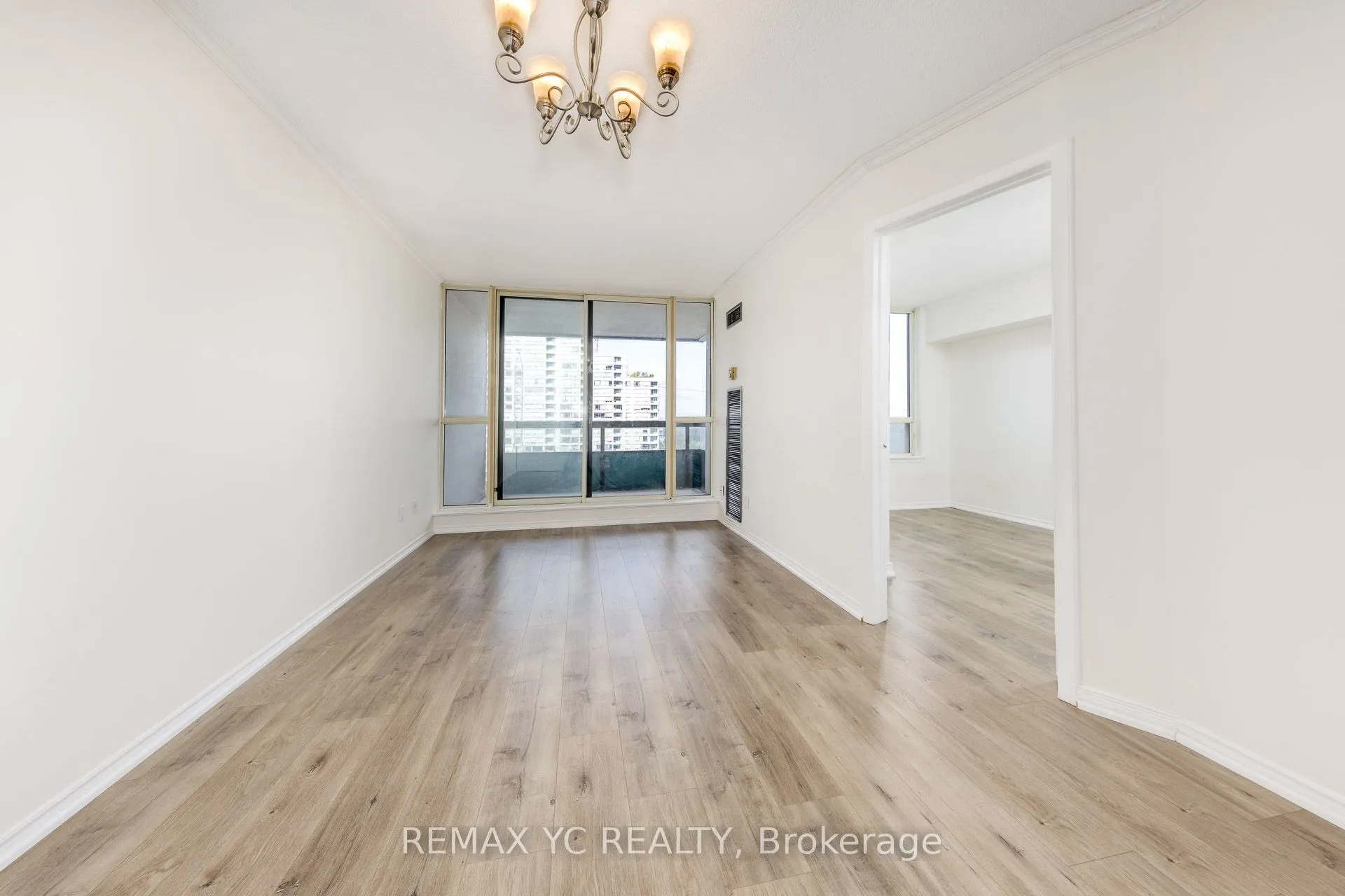 7 Bishop Avenue, #1013