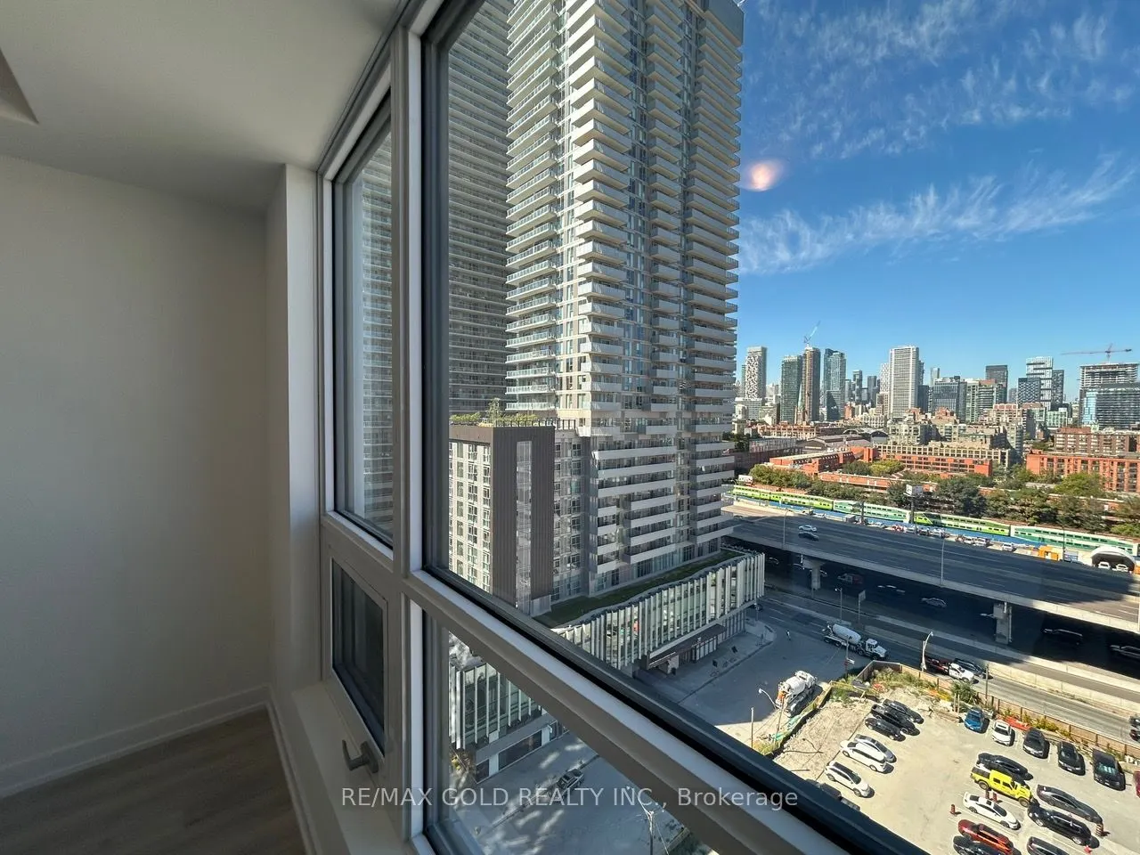 15 Richardson Street, #1401