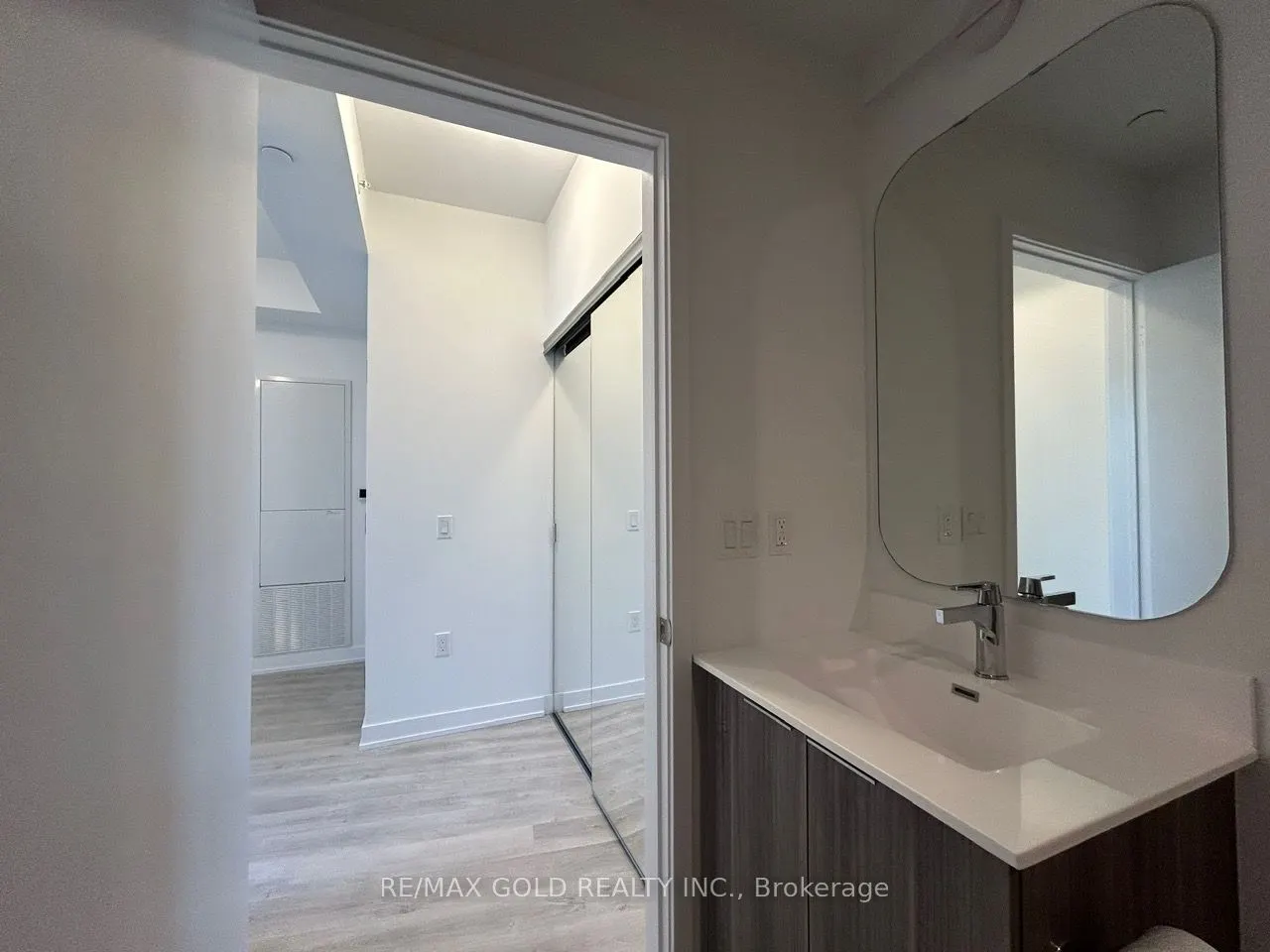 15 Richardson Street, #1401