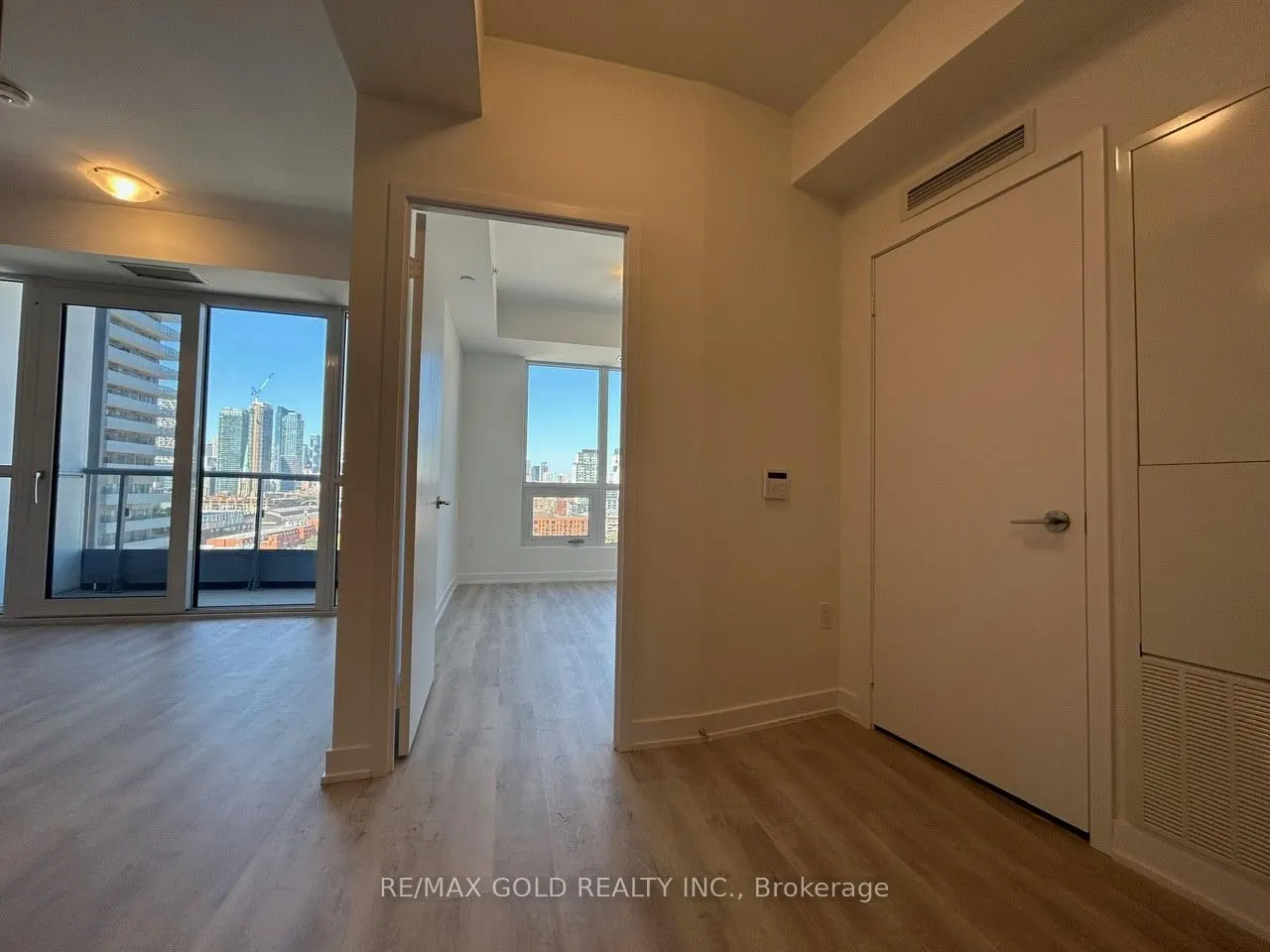 15 Richardson Street, #1401