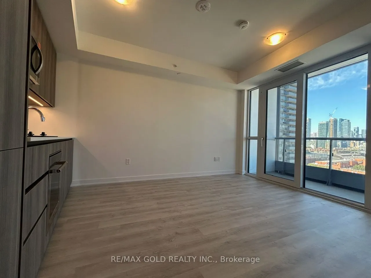 15 Richardson Street, #1401