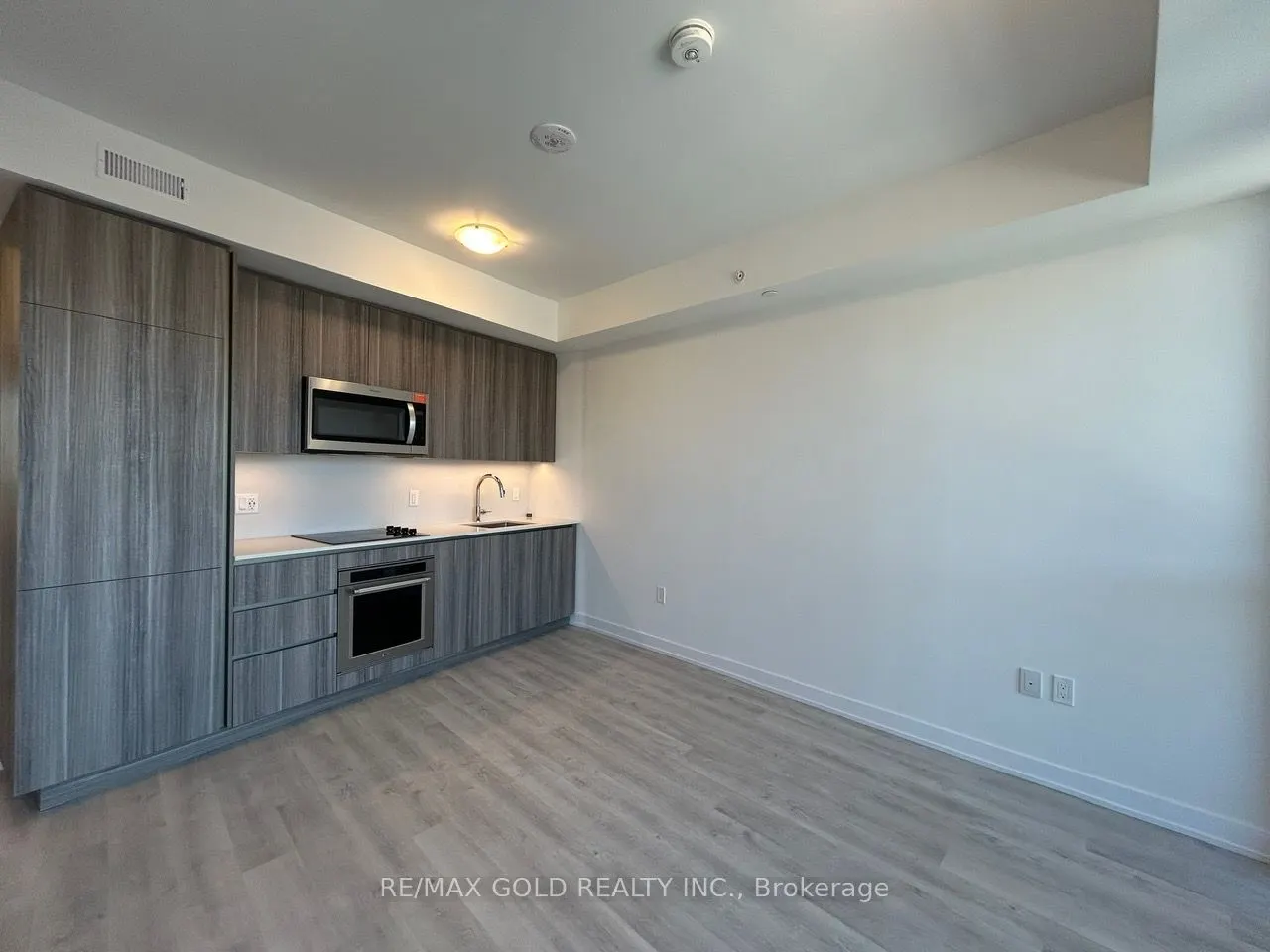 15 Richardson Street, #1401