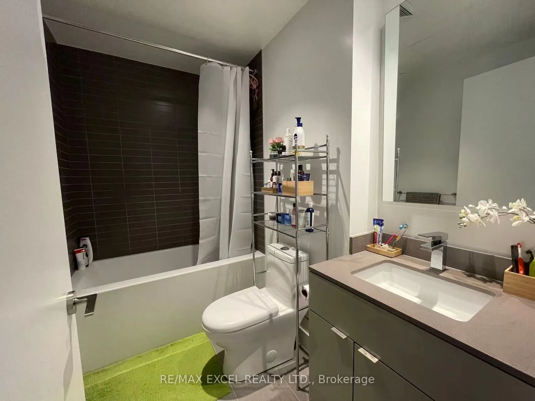 7 Grenville Street, #3006