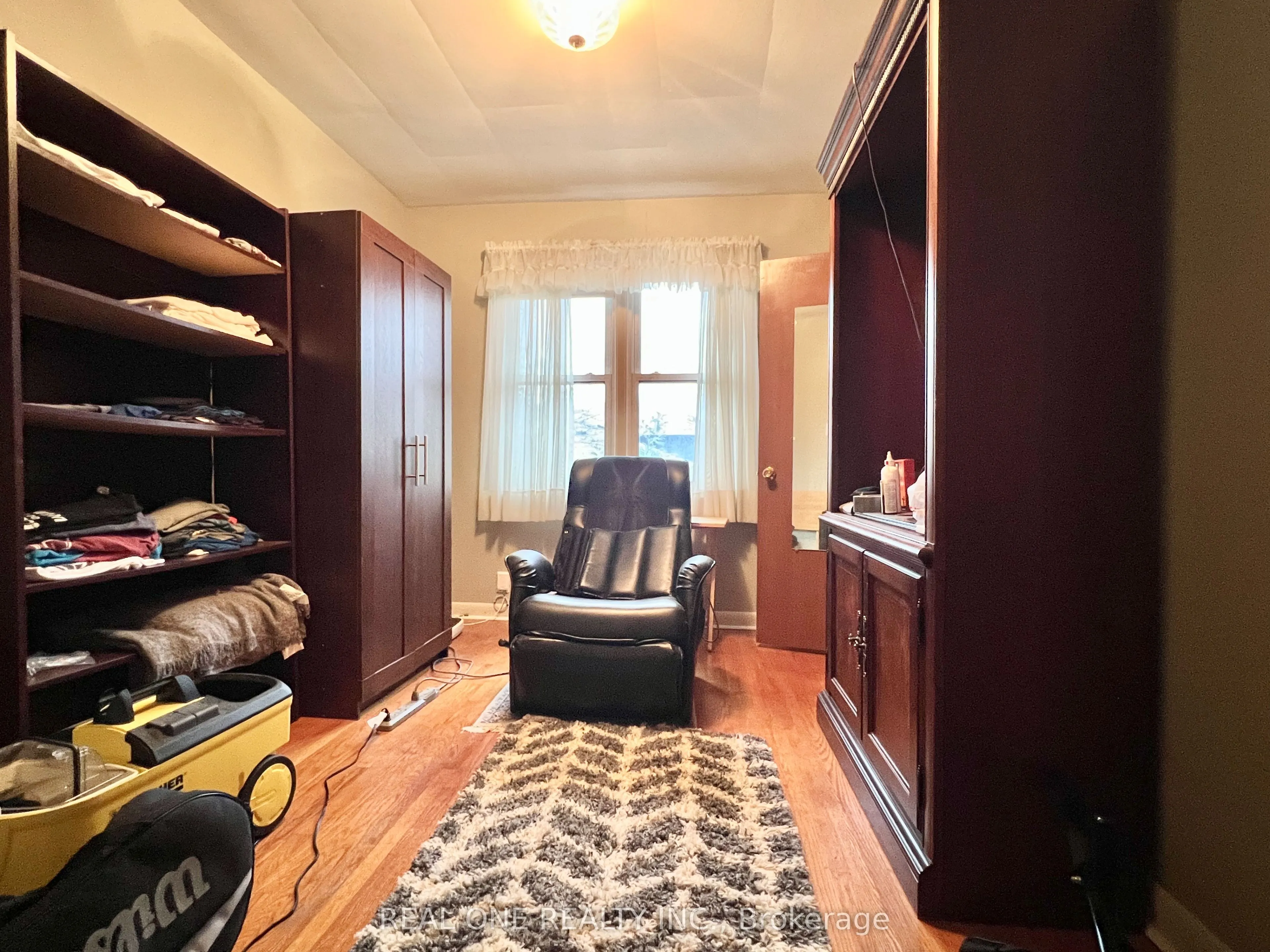 6 Fairhill Crescent