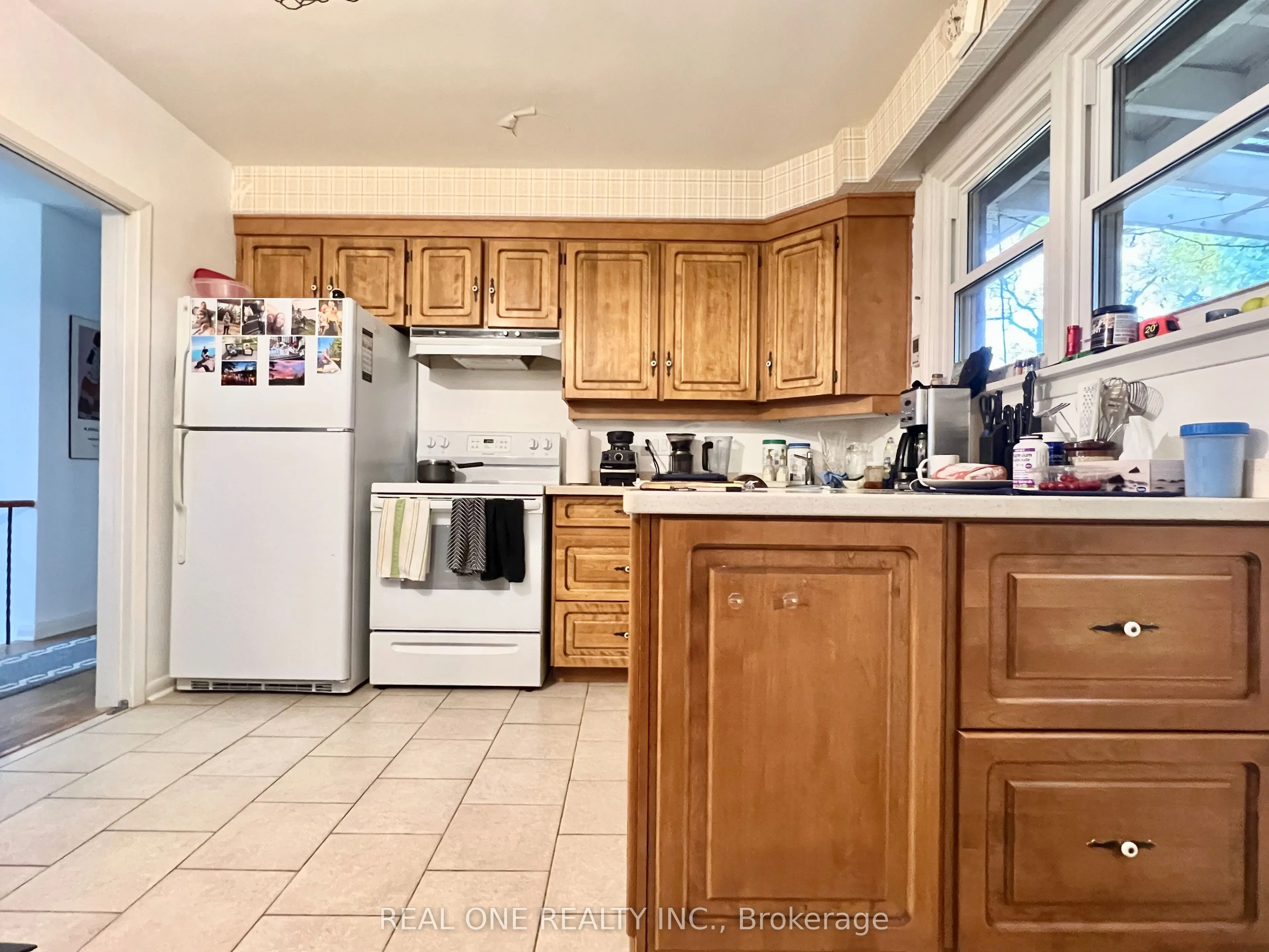 6 Fairhill Crescent
