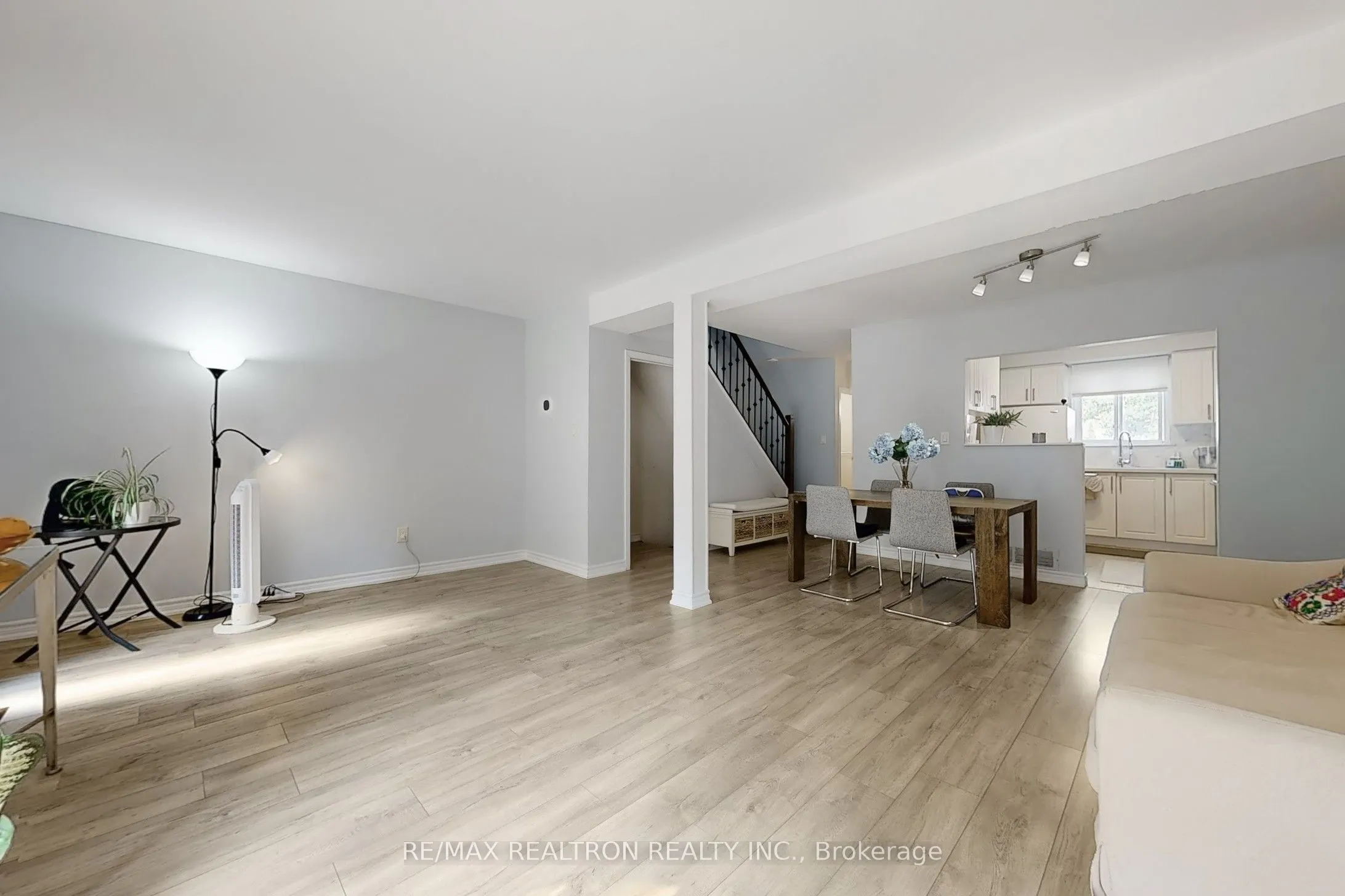 15 Esterbrooke Avenue, #131