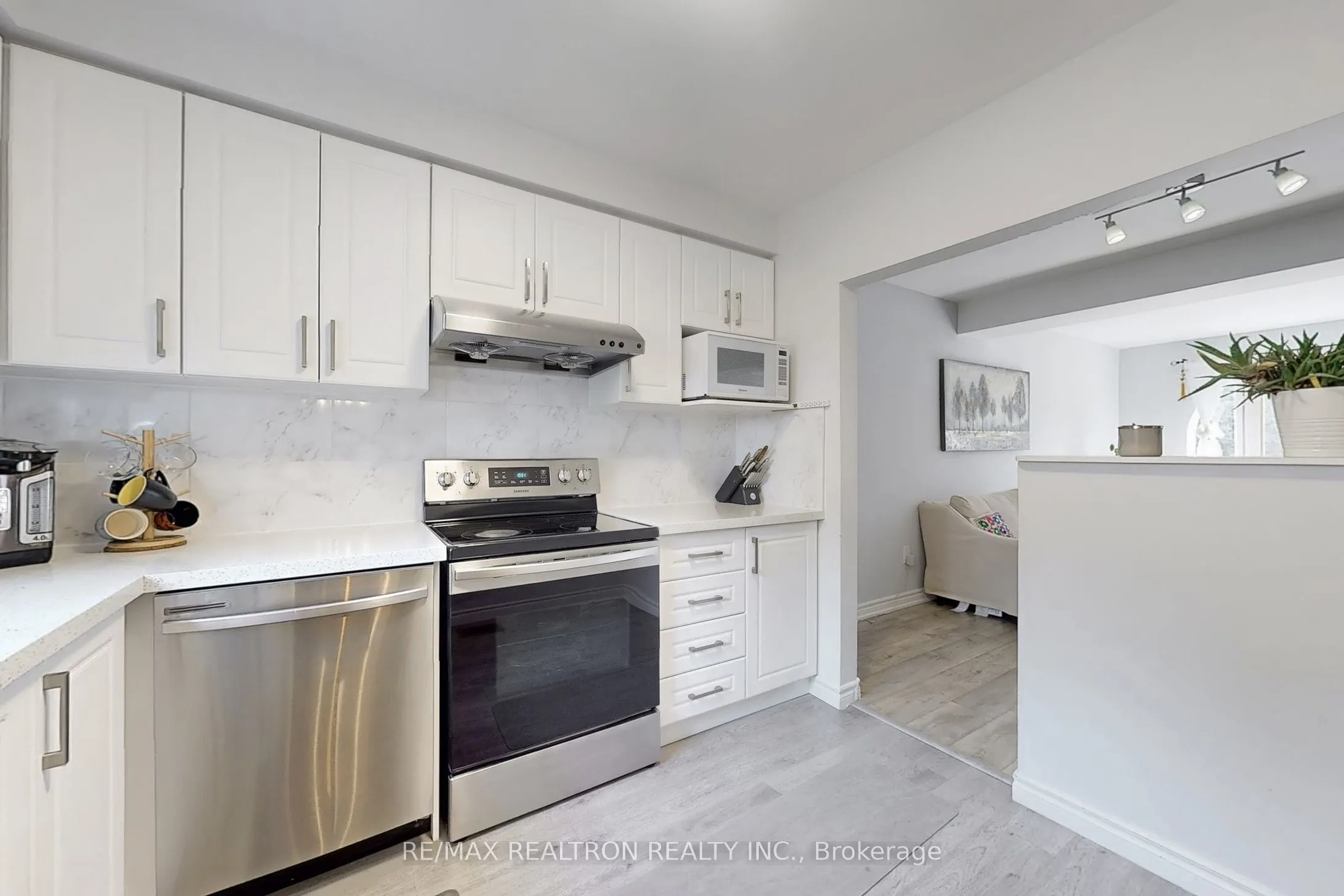 15 Esterbrooke Avenue, #131