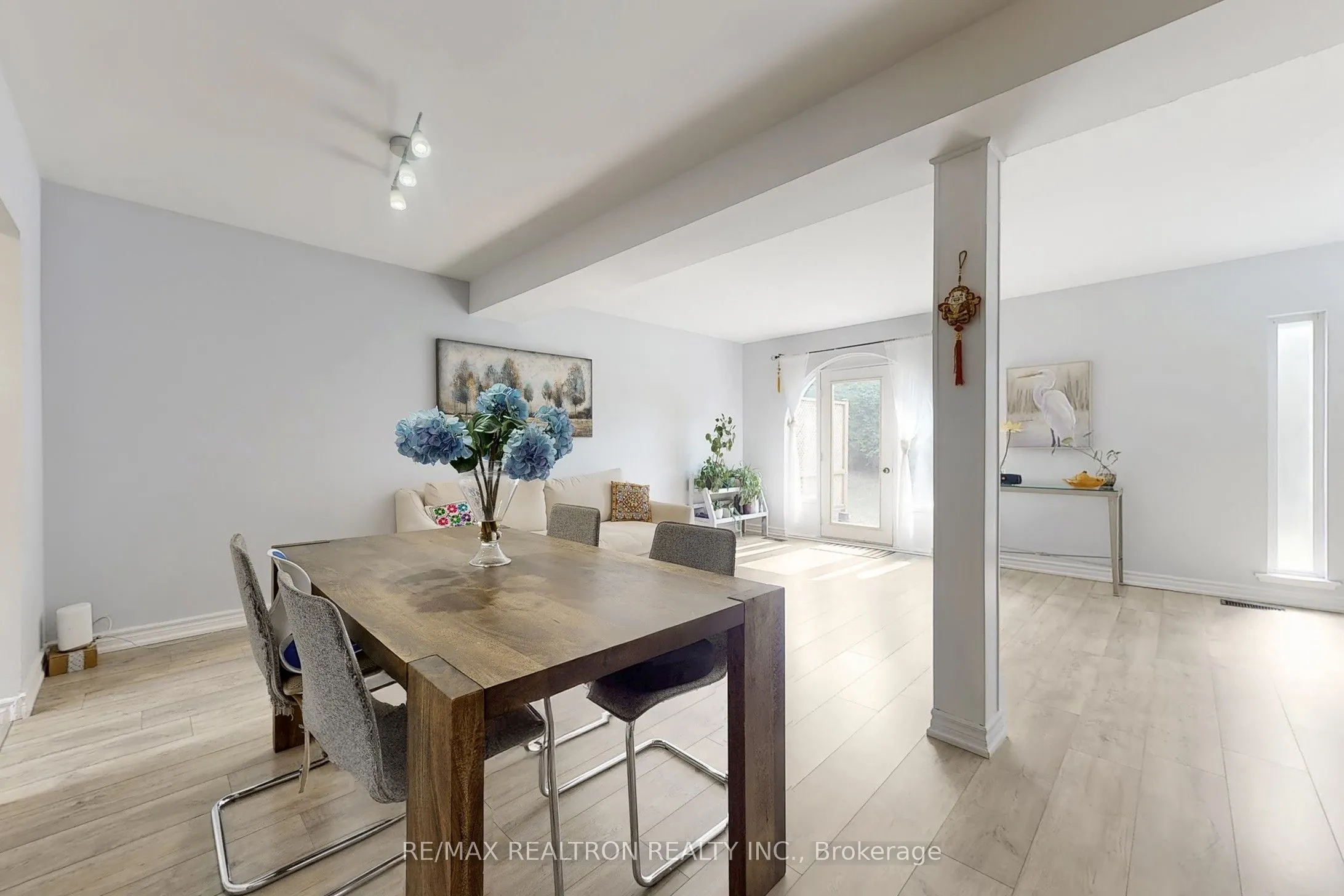 15 Esterbrooke Avenue, #131