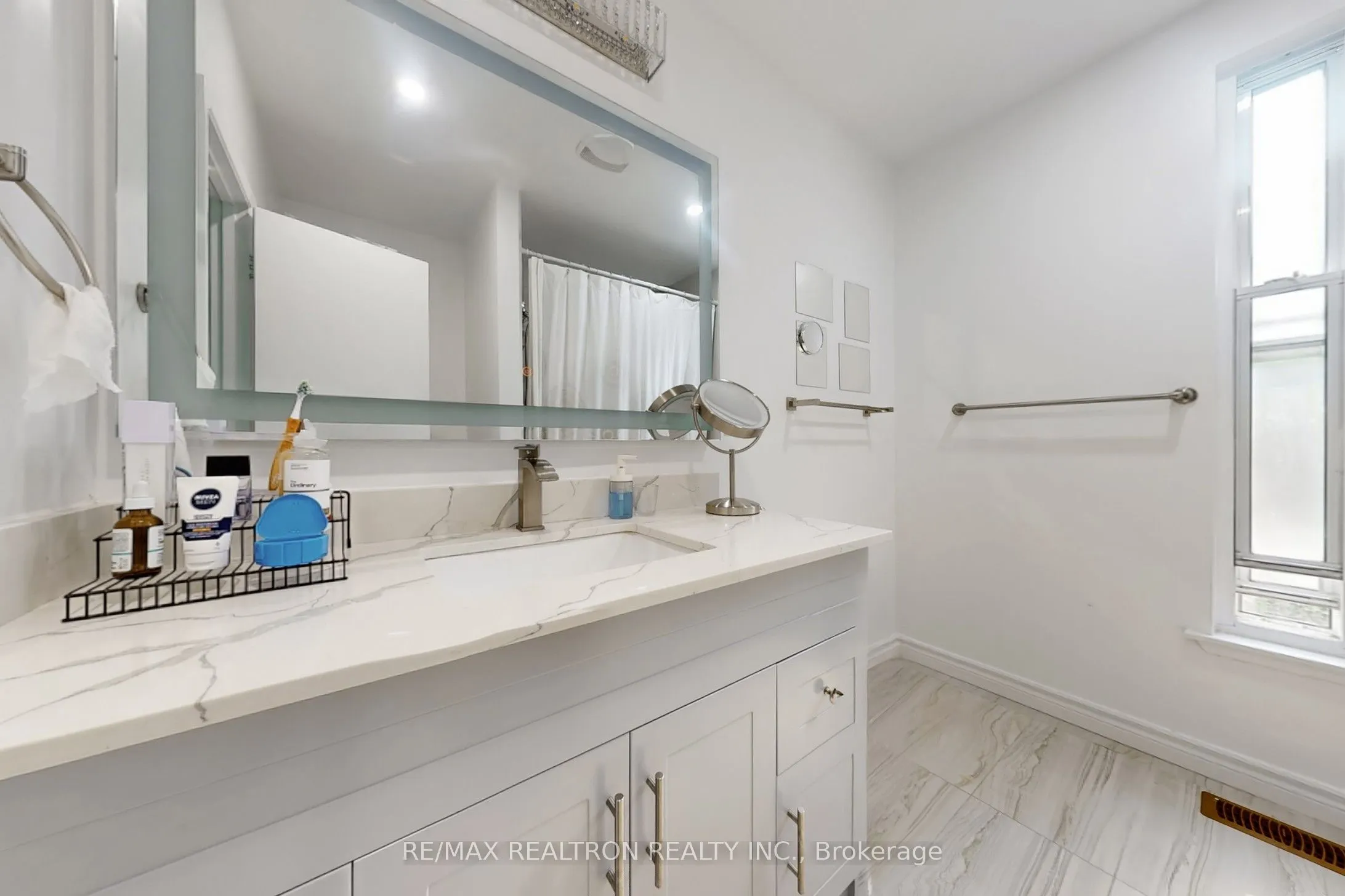 15 Esterbrooke Avenue, #131