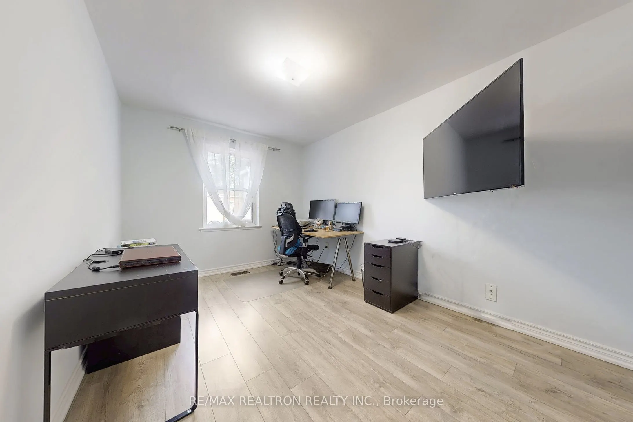 15 Esterbrooke Avenue, #131