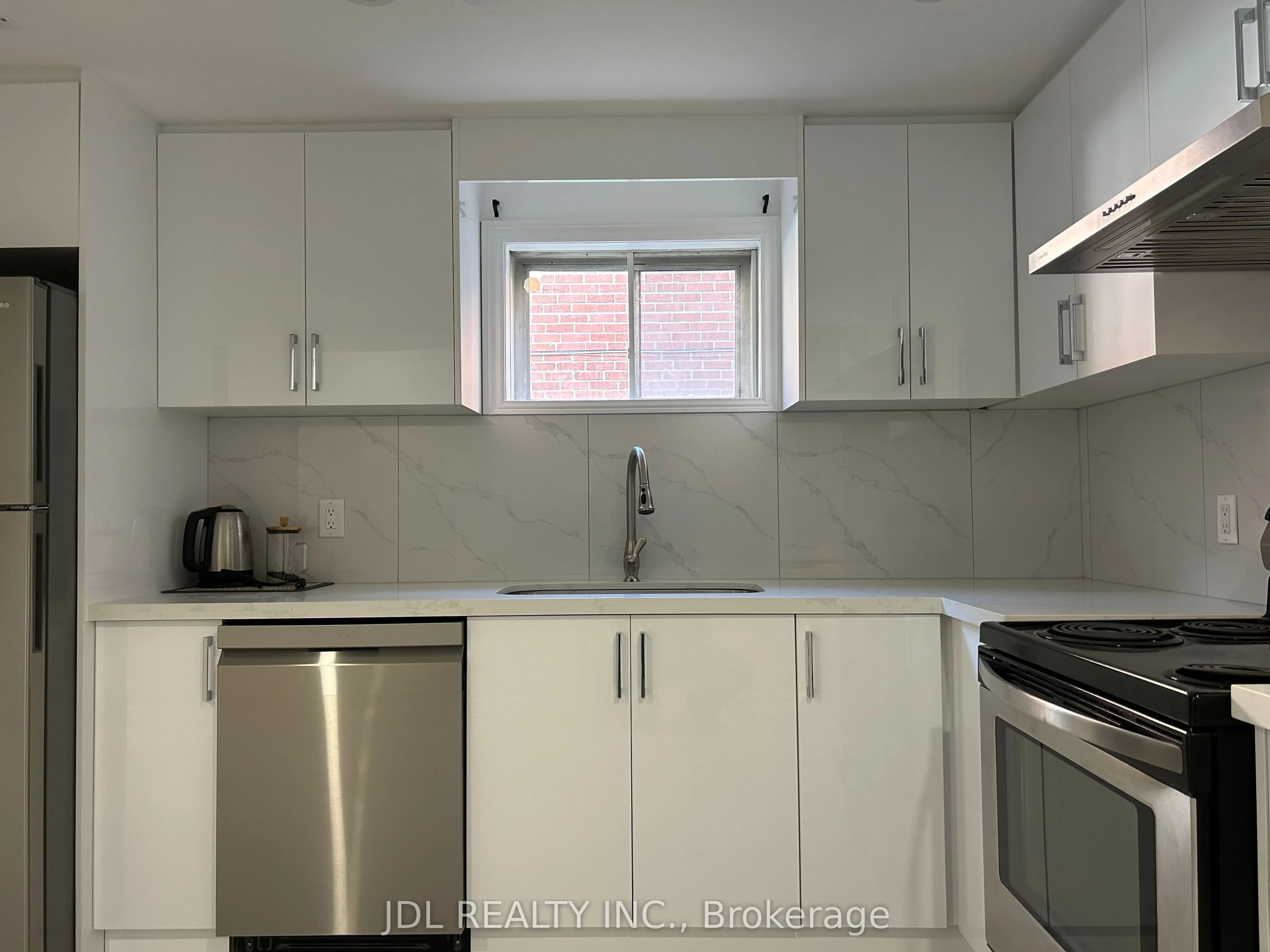 13 Pawnee Ave Avenue, #Lower