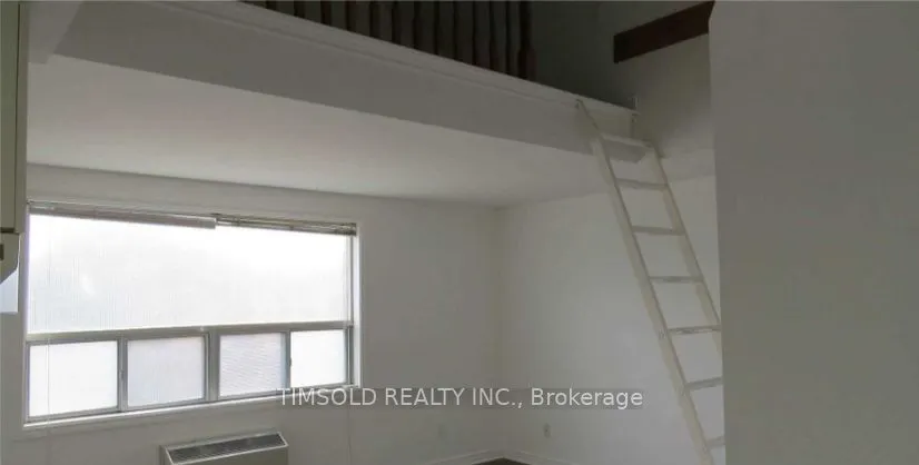 666 Saint Clair Avenue W, #303