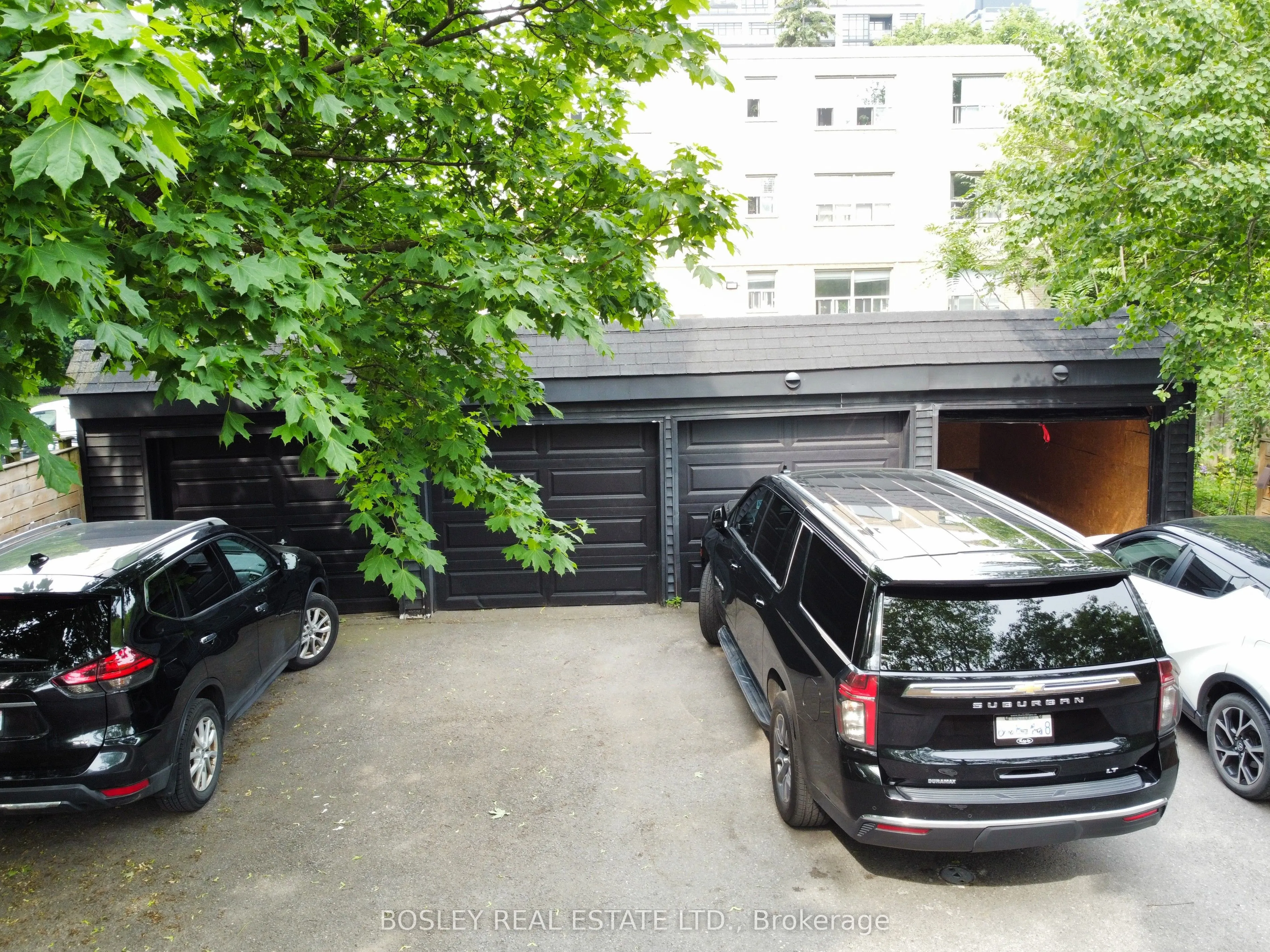 357 Roehampton Avenue