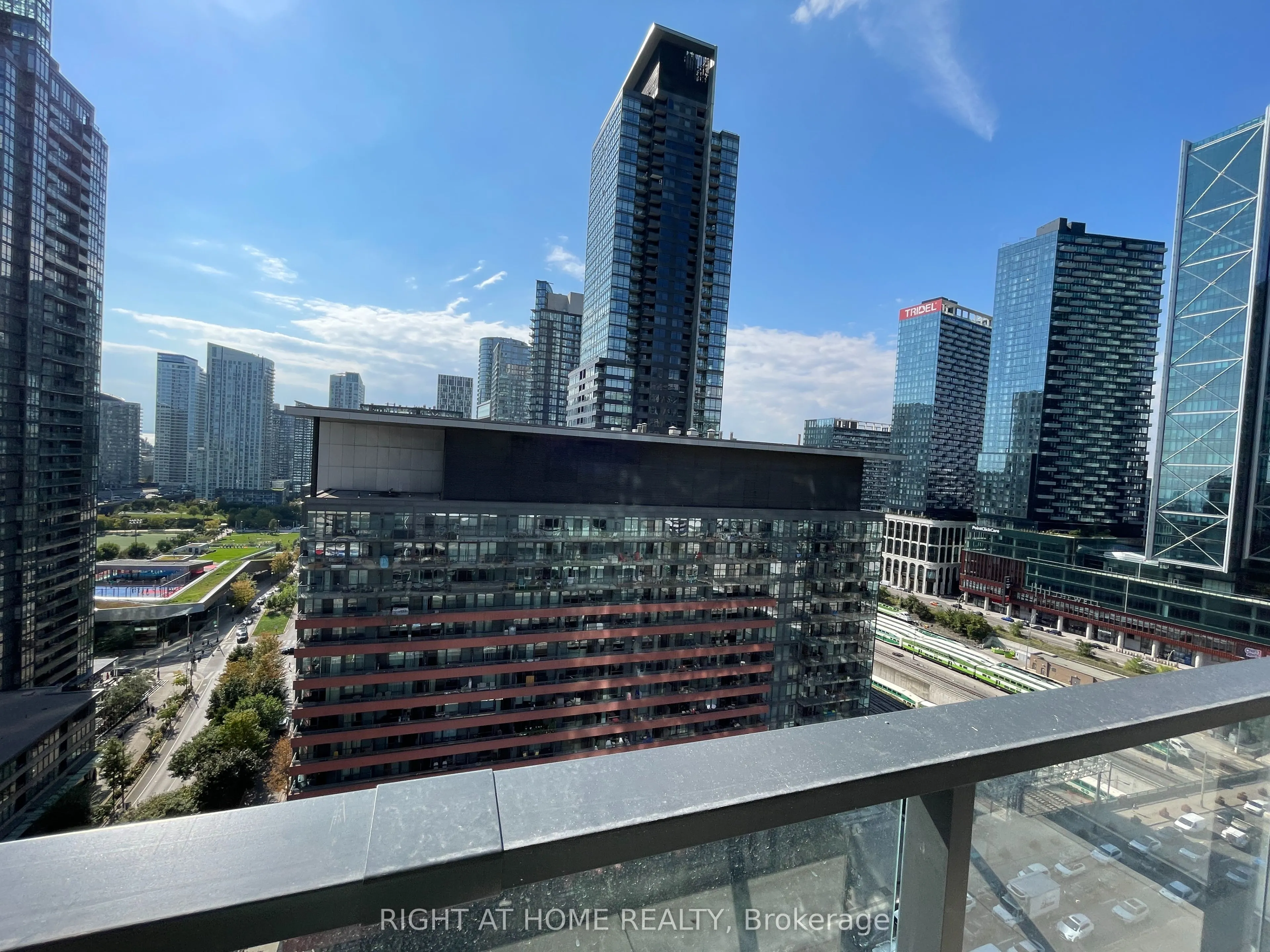 3 Concord Cityplace Way, #2012