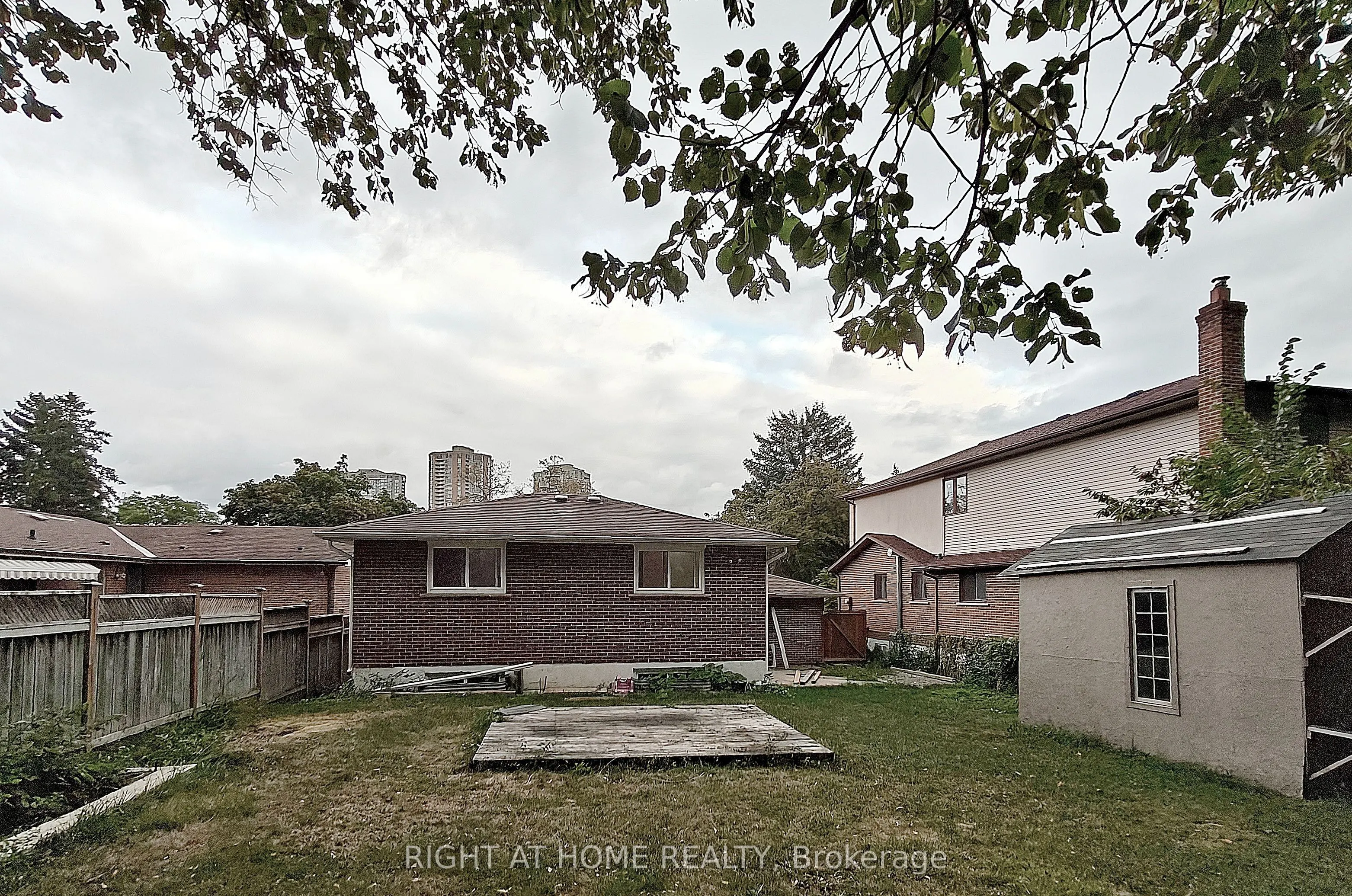 182 mcnicoll Avenue