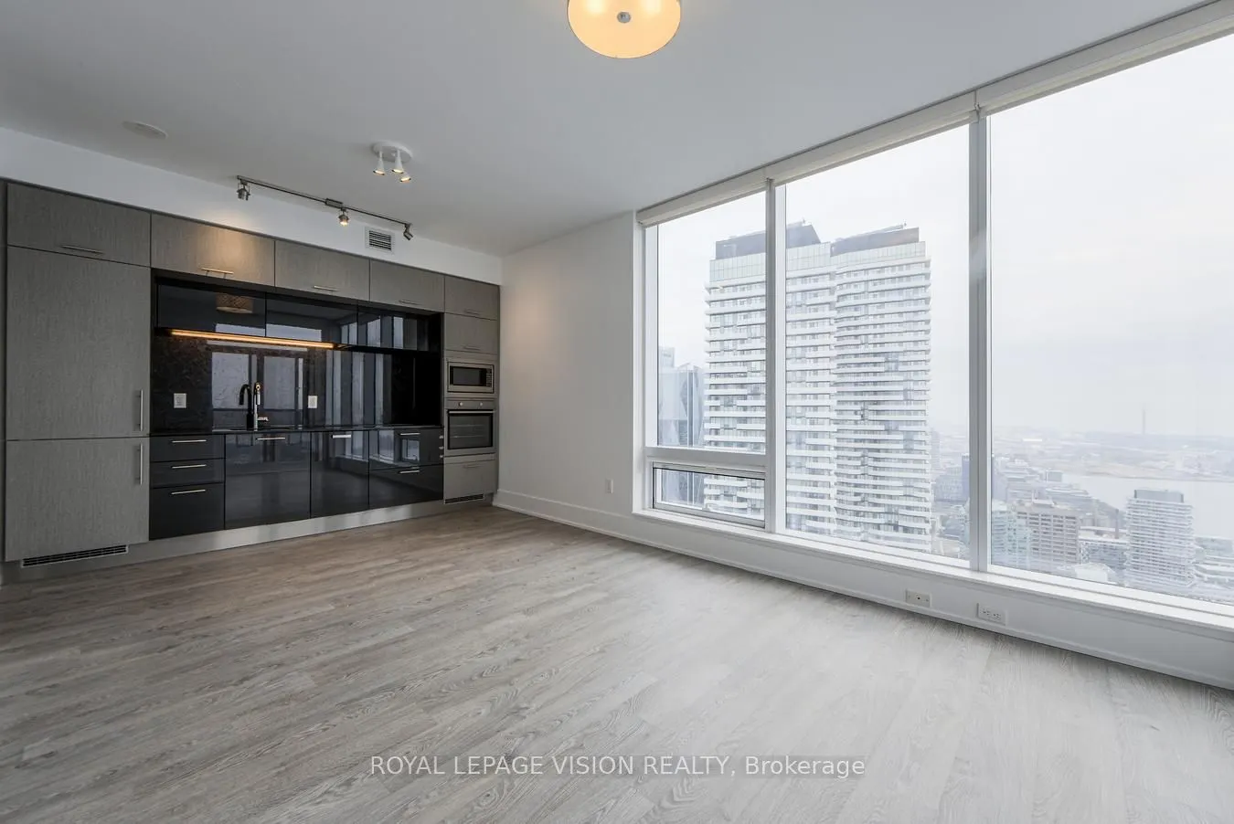 10 York Street, #6105