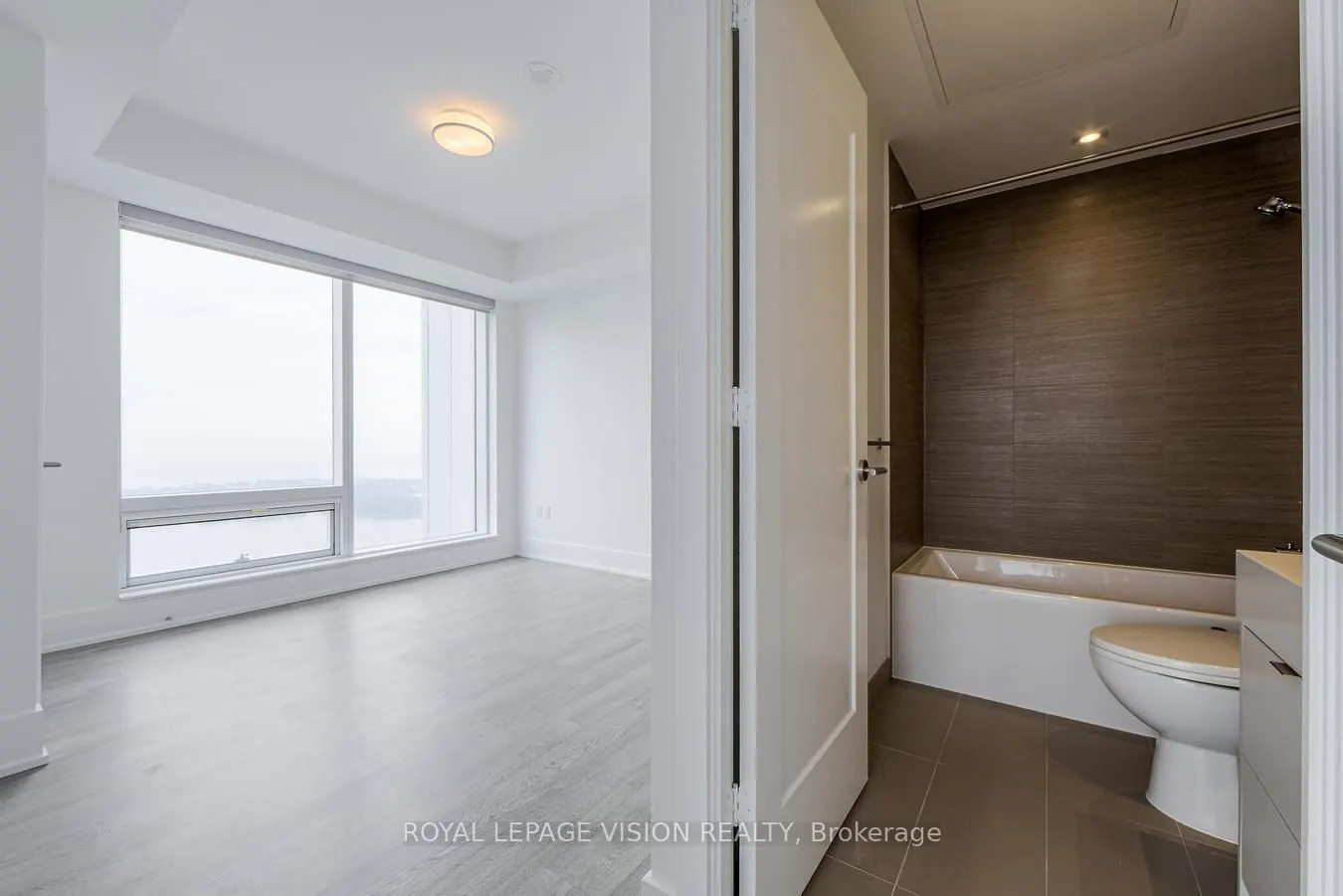 10 York Street, #6105