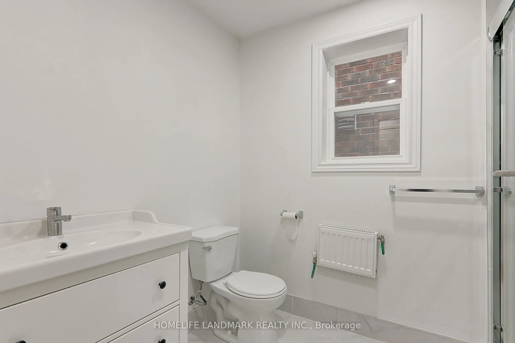 8 Hanson Road, #2(Upper
