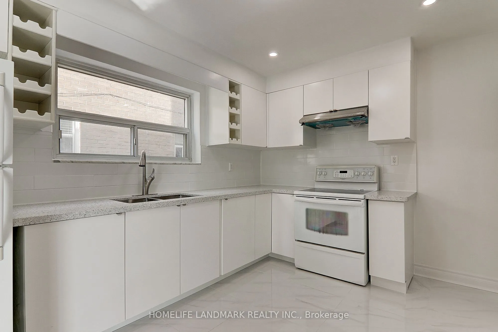 8 Hanson Road, #2(Upper