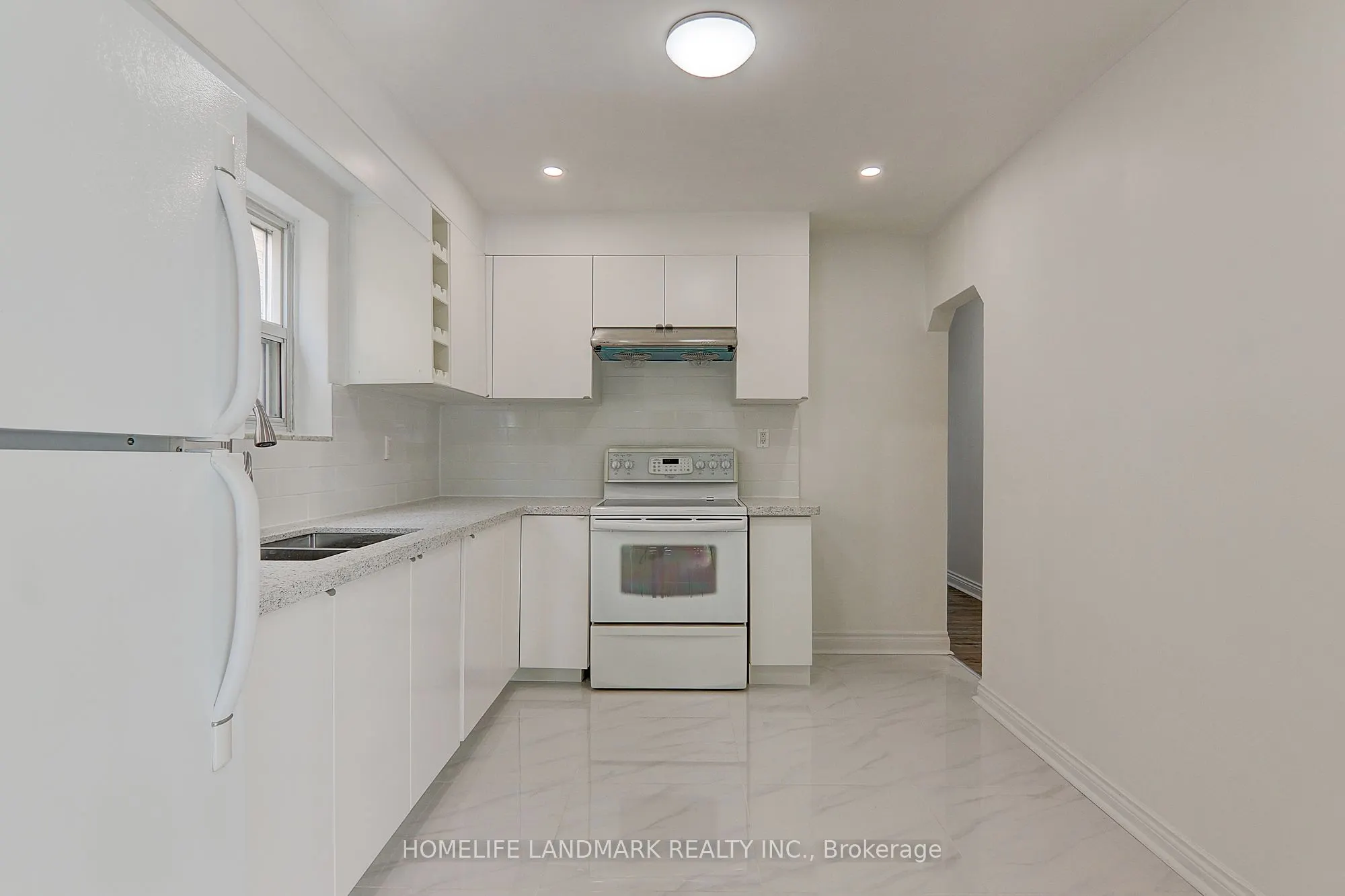 8 Hanson Road, #2(Upper