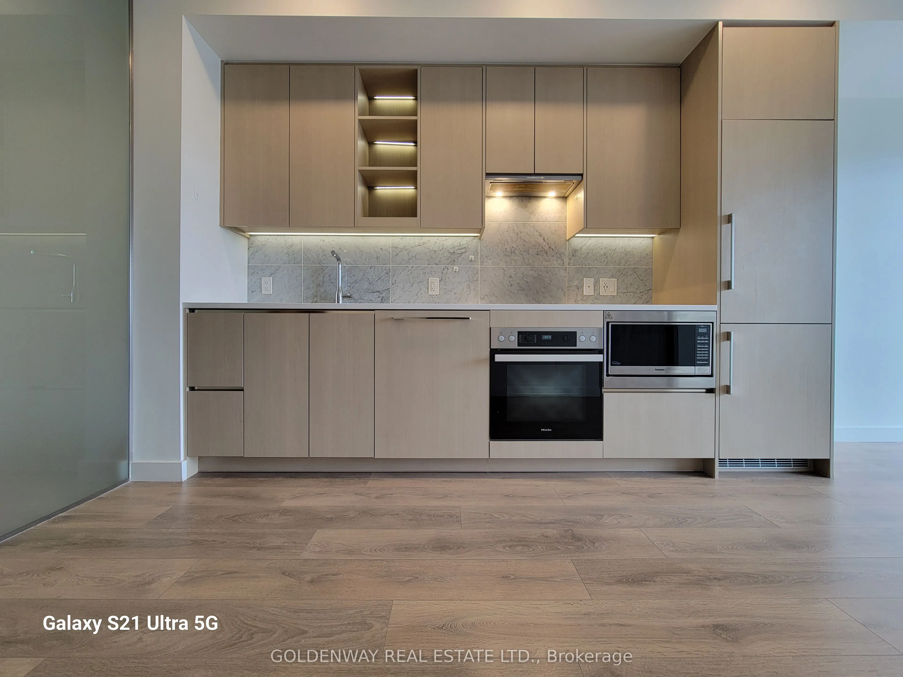 95 McMahon Drive, #1608