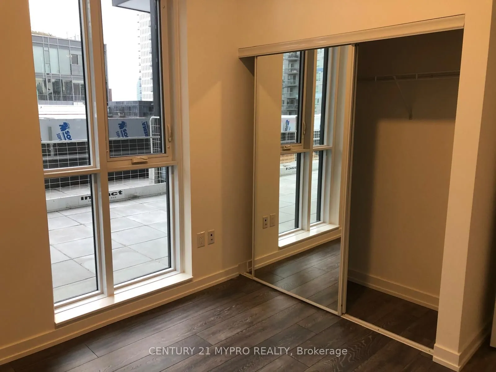 225 Sumach Street, #402