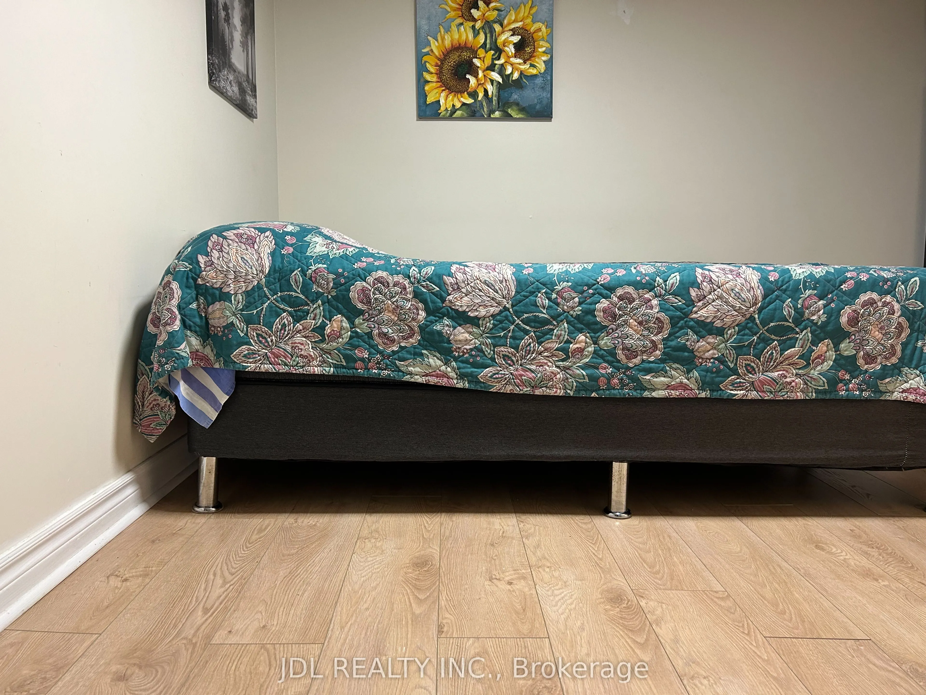 18 Cadillac Ave Avenue