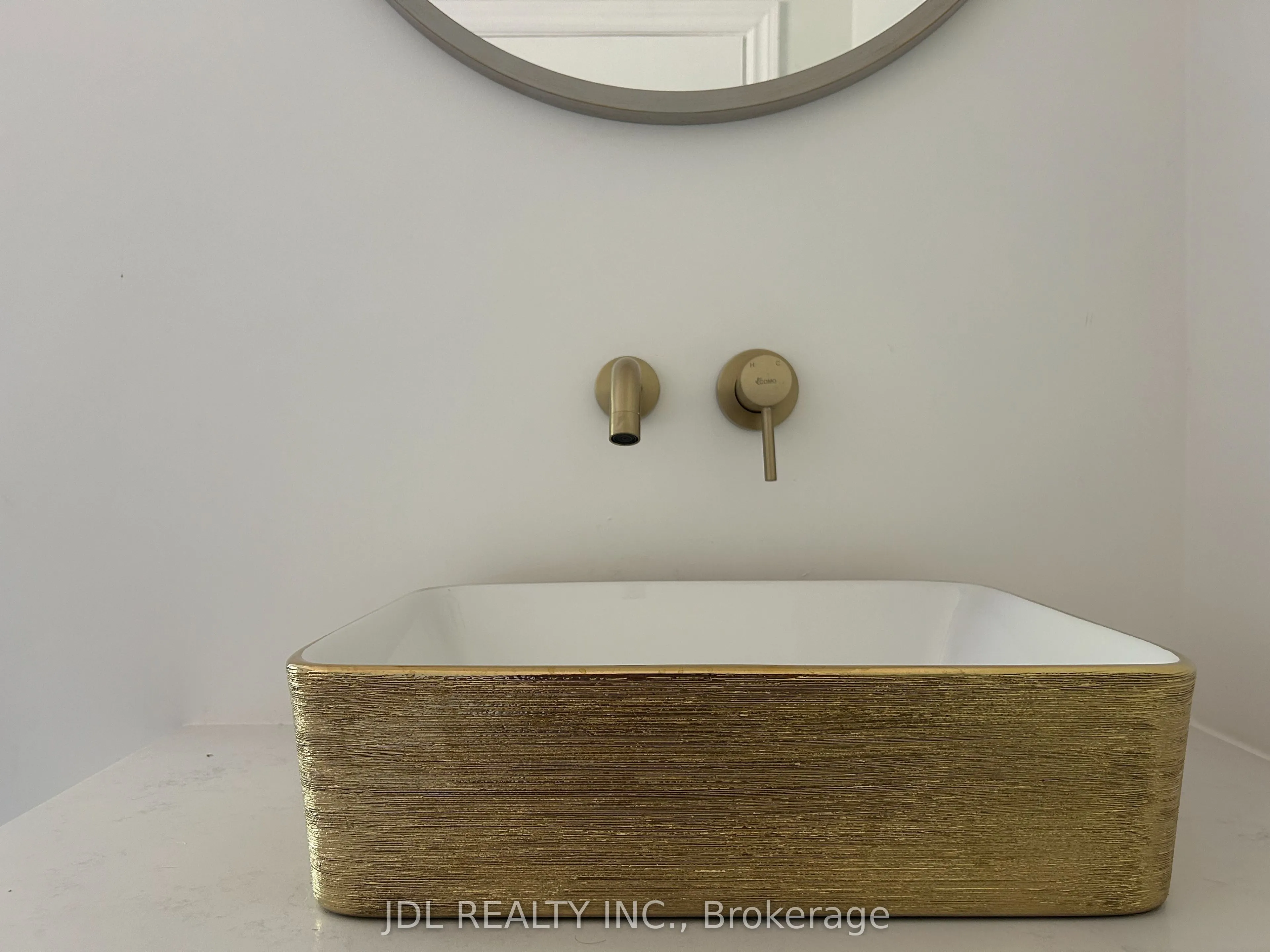 18 Cadillac Ave Avenue