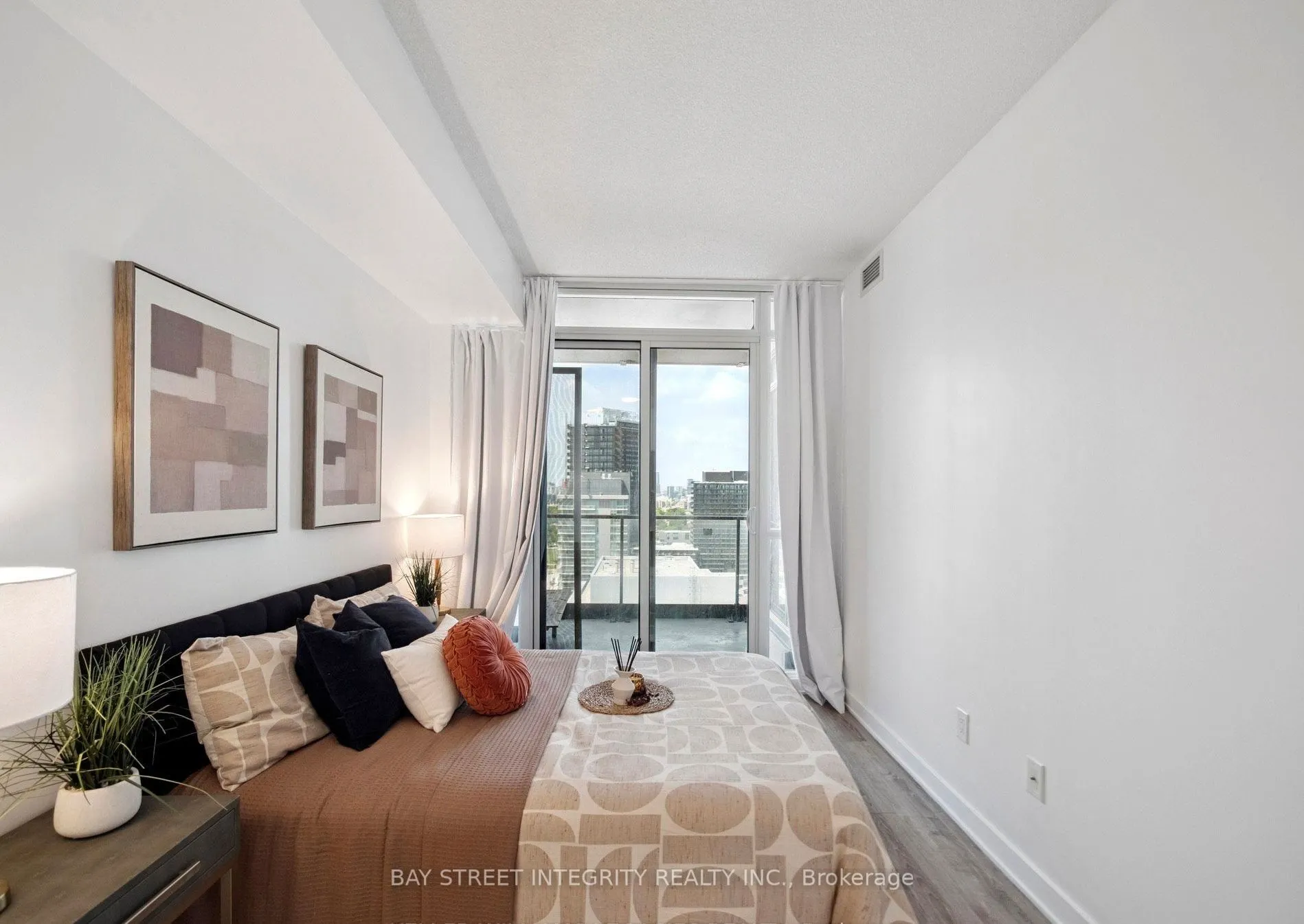 29 Singer Court, #2703